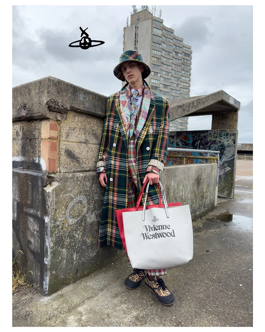 Photographer Juergen Teller, Stylist Sabina Schreder