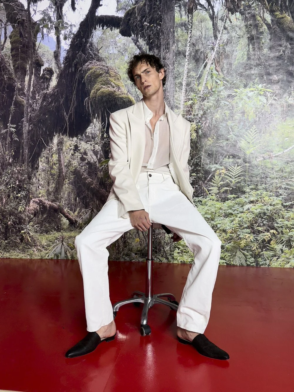 Photographer Juergen Teller, Stylist Sabina Schreder