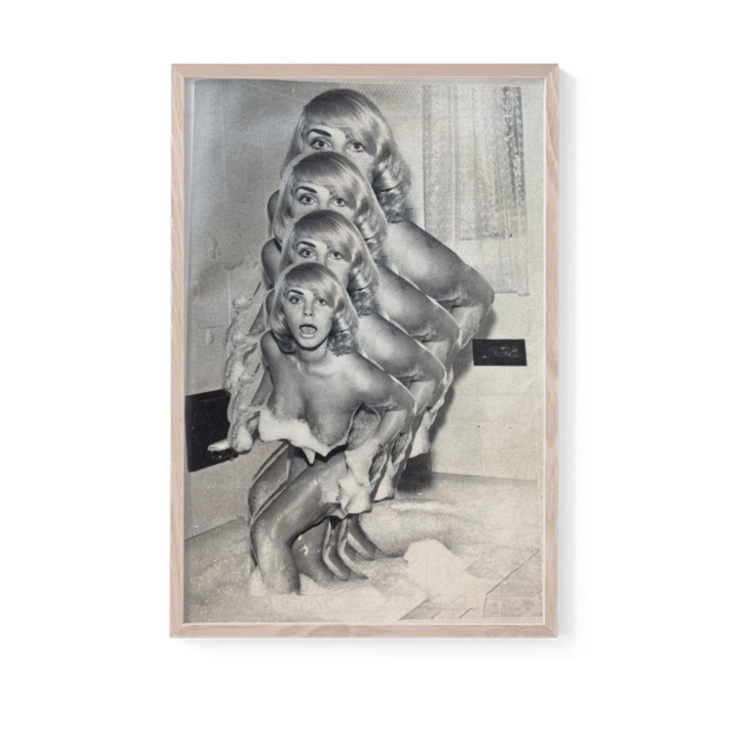 Suds (bw) - Oak frame no border.png