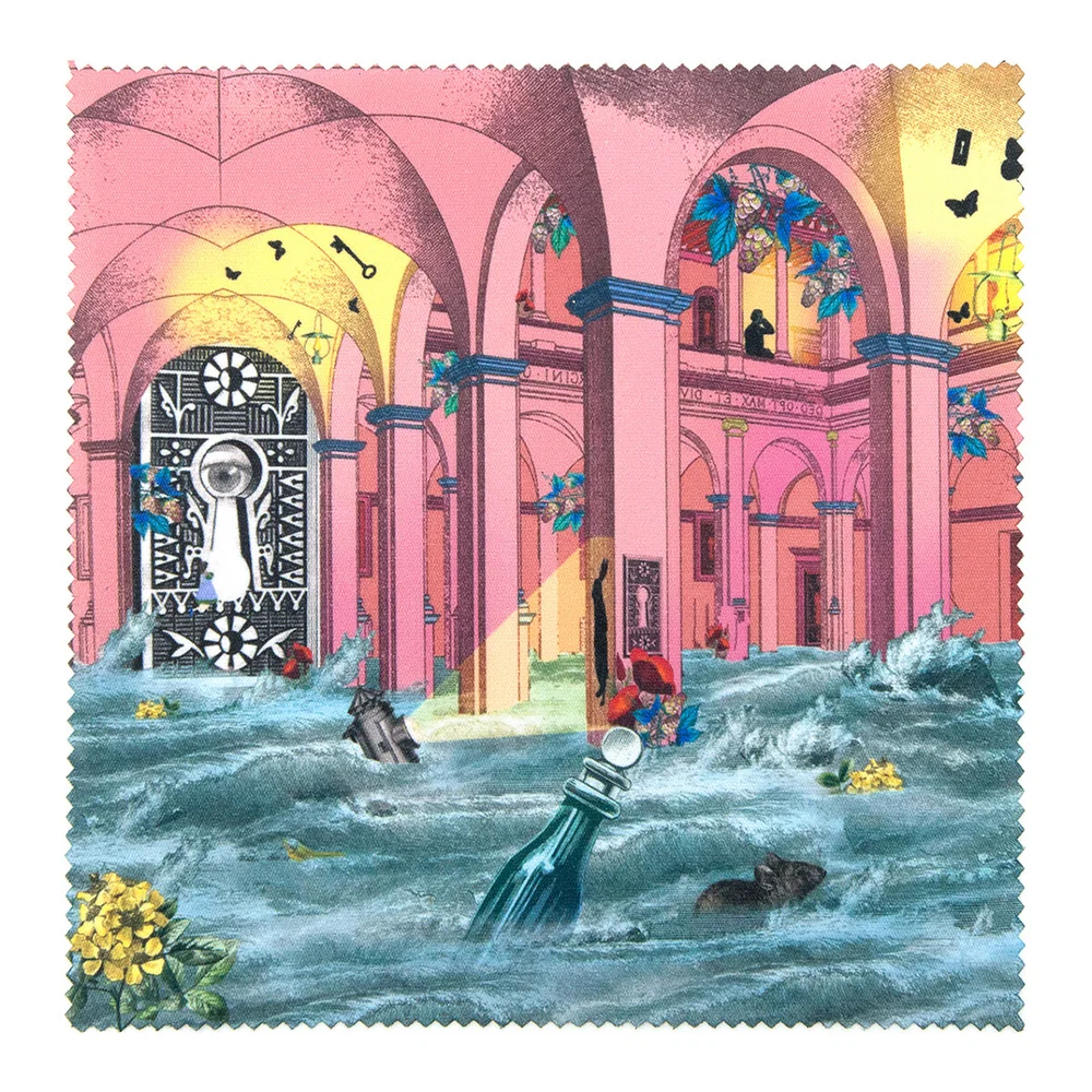  Can’t quite justify £120 on a silk square? Well Katjana has obligingly designed a little lens cloth just for you, and it also does an excellent job of externalising the emotional experience of returning to the office during a global pandemic every t