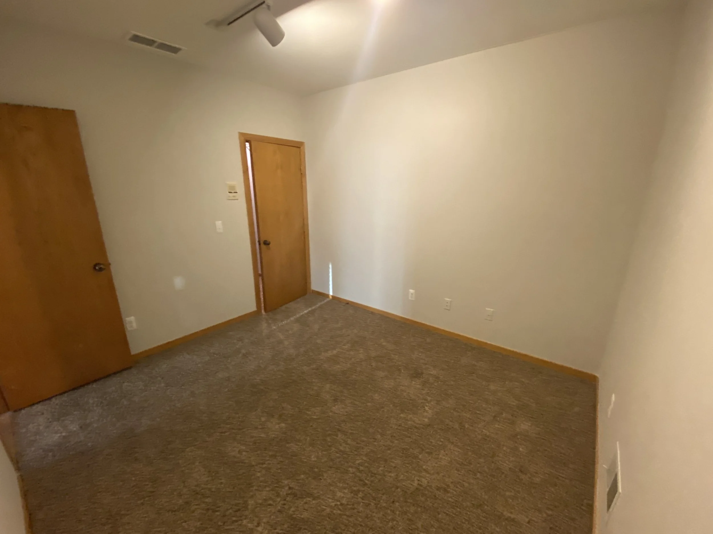 206 S. Ashley #3 1st floor bedroom (2).jpg