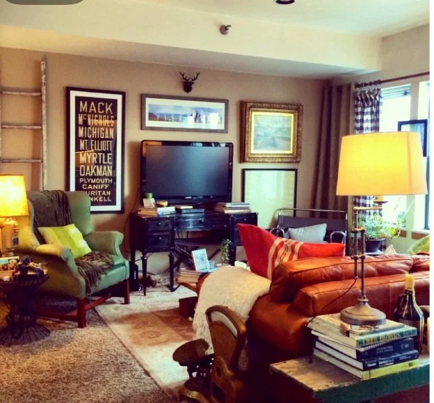 206 S. Ashely #3 Living room.PNG