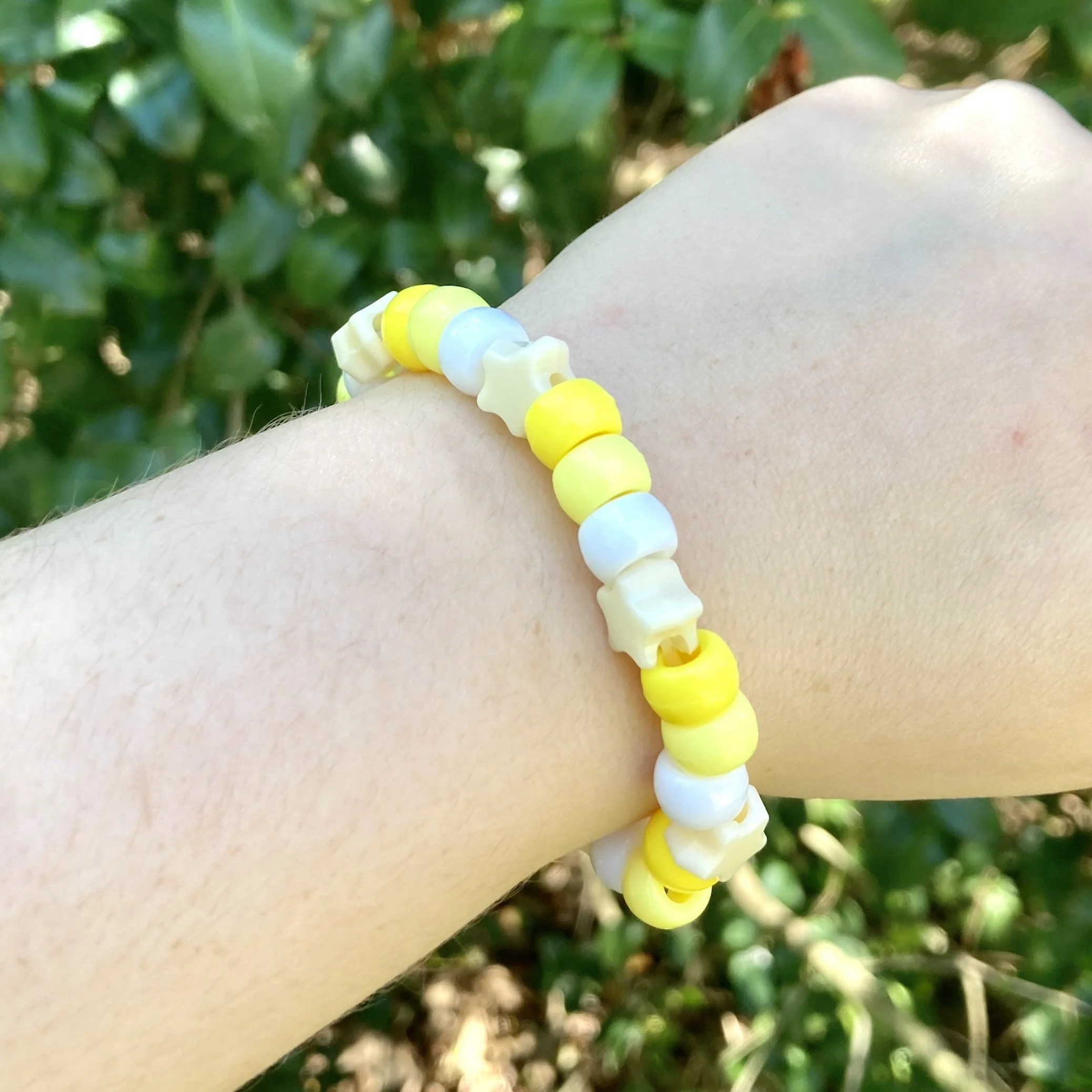 Ombre_Pony_Bead_Elastic_Bracelets_yellow_1.JPG