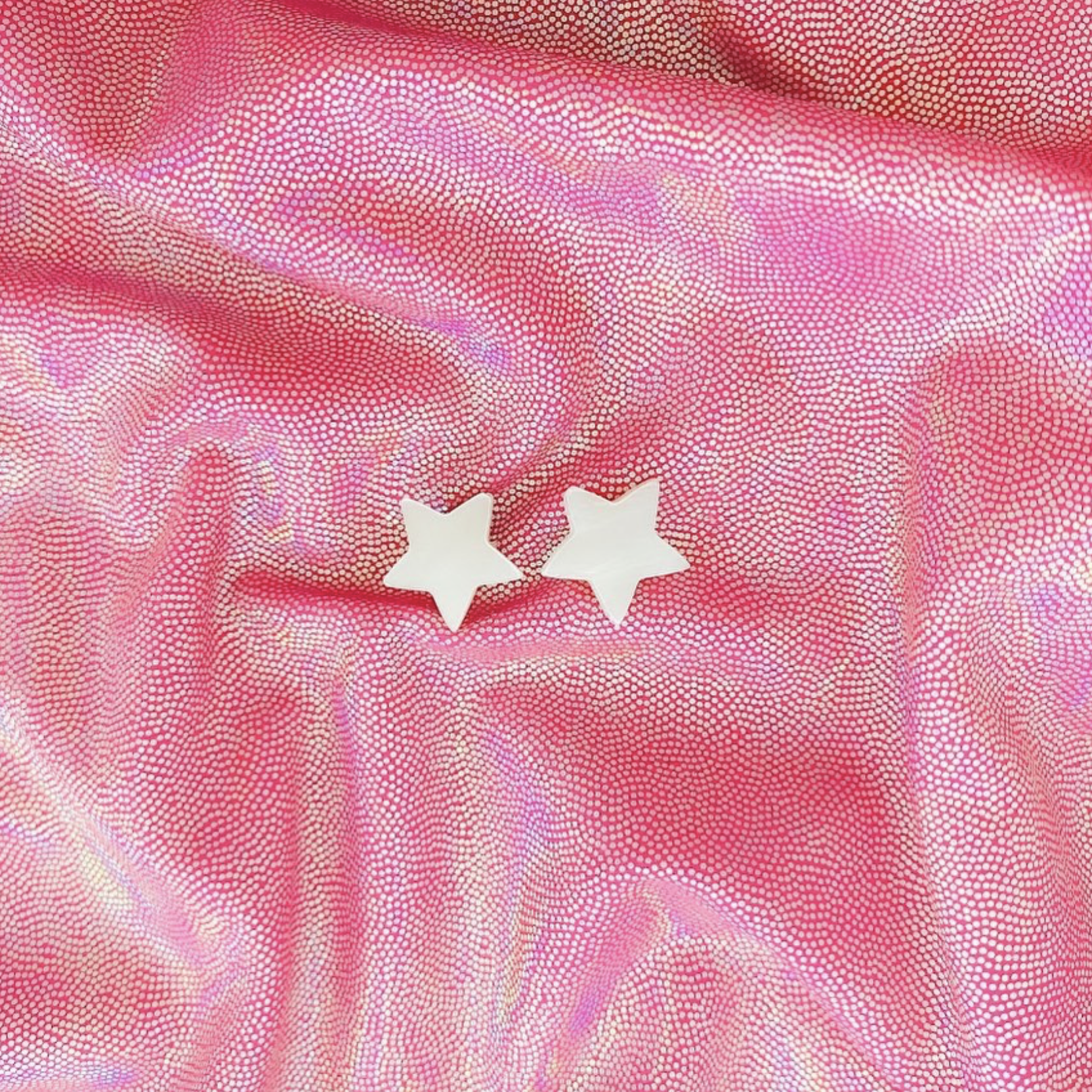 White Star Studs.png