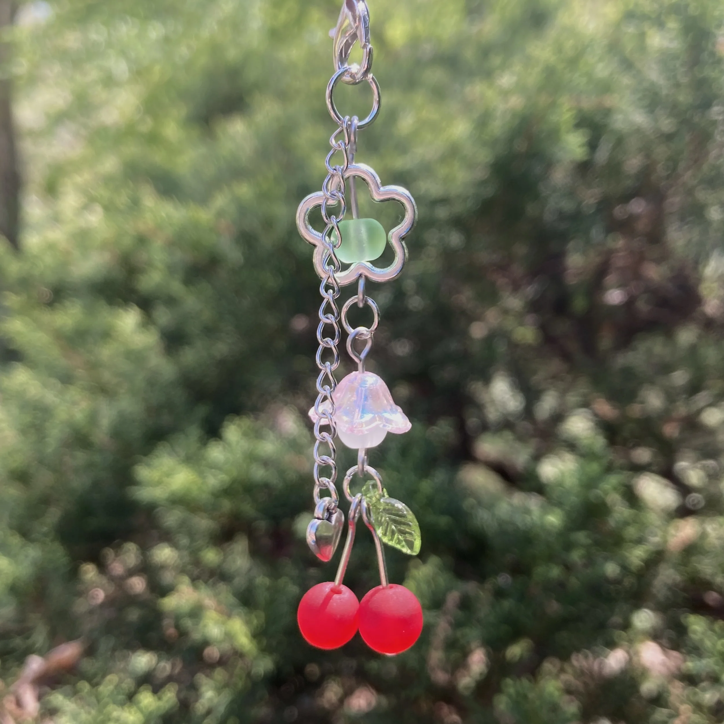 Fruit_Beaded_Phone_Charms_cherry.JPG