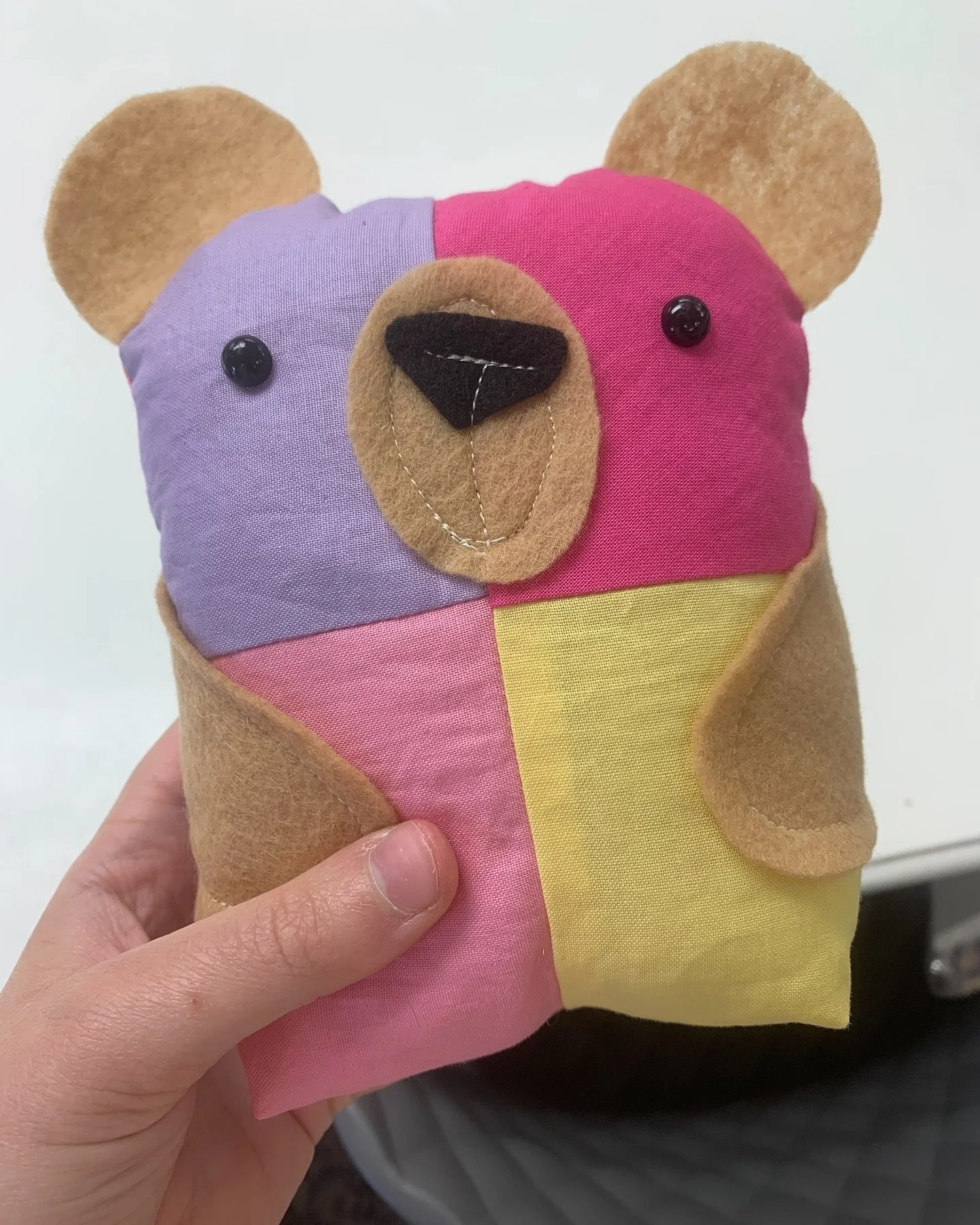 Giving kids simple steps and satisfying makes in their sewing journey is our goal. 

We have organized our boxes and boxes of projects and are excited to share them with you very soon through The Little Threadbook - a monthly guide with playful sewin