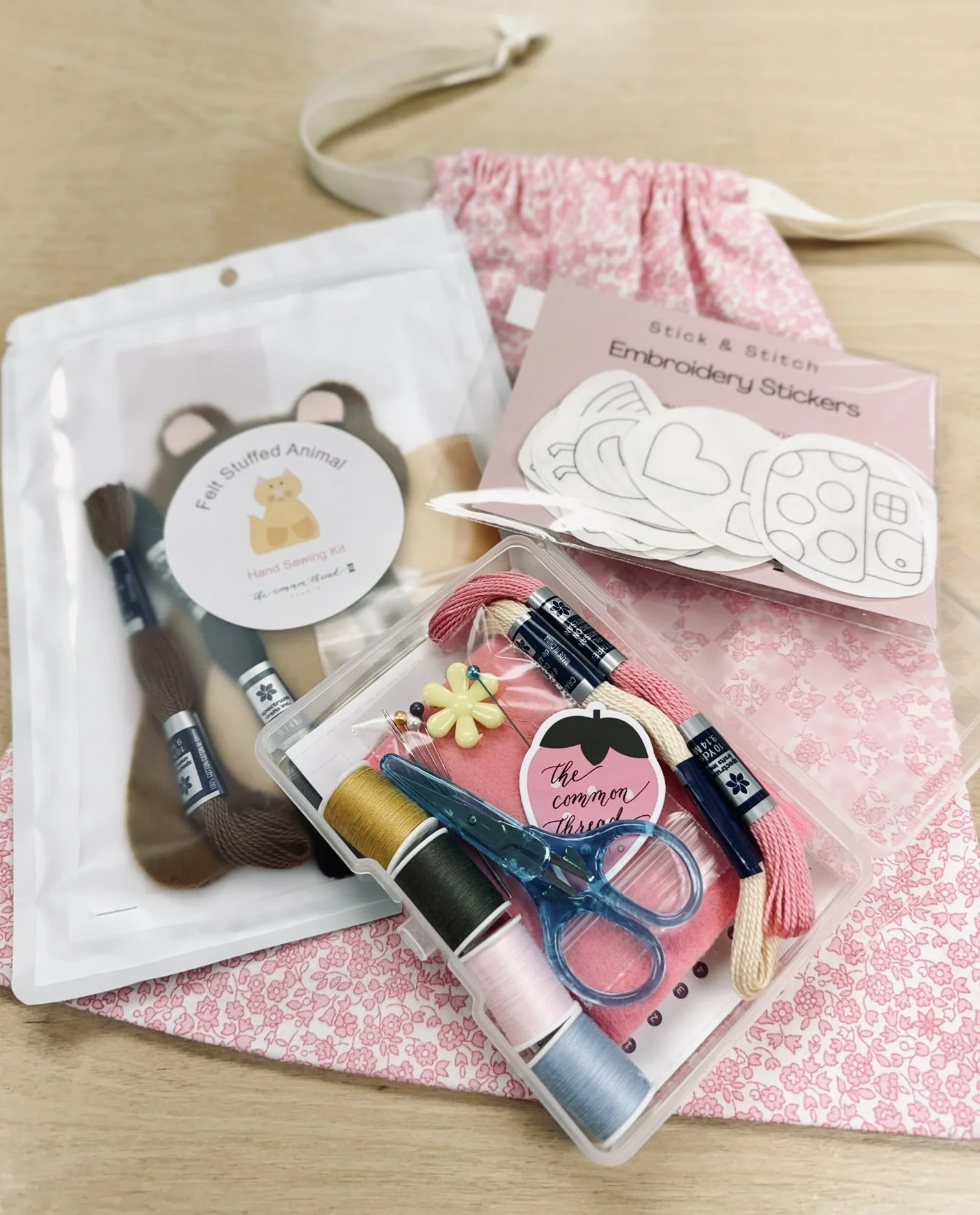 The Hand Sewing Gift Set