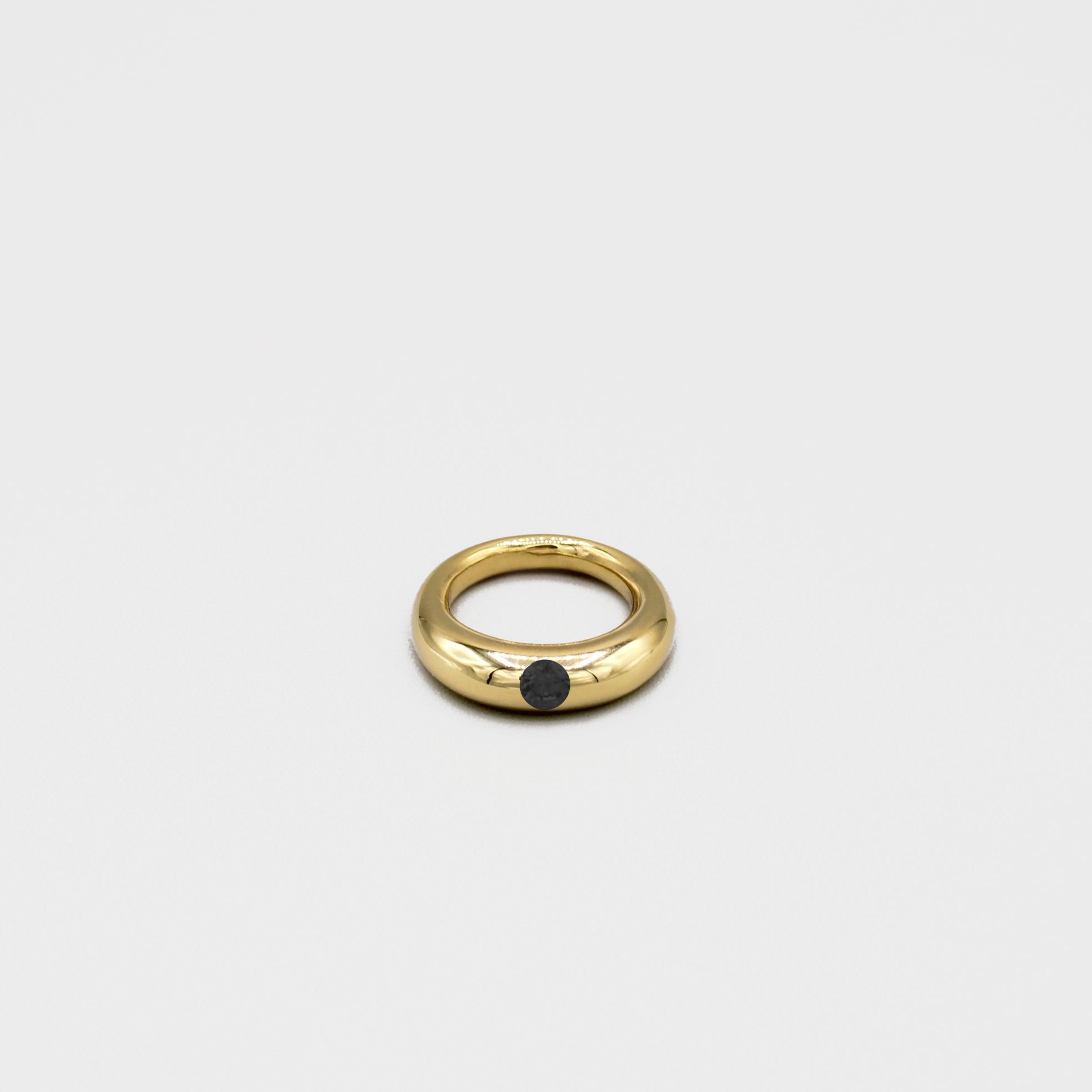 R06_gold+onyx.jpg