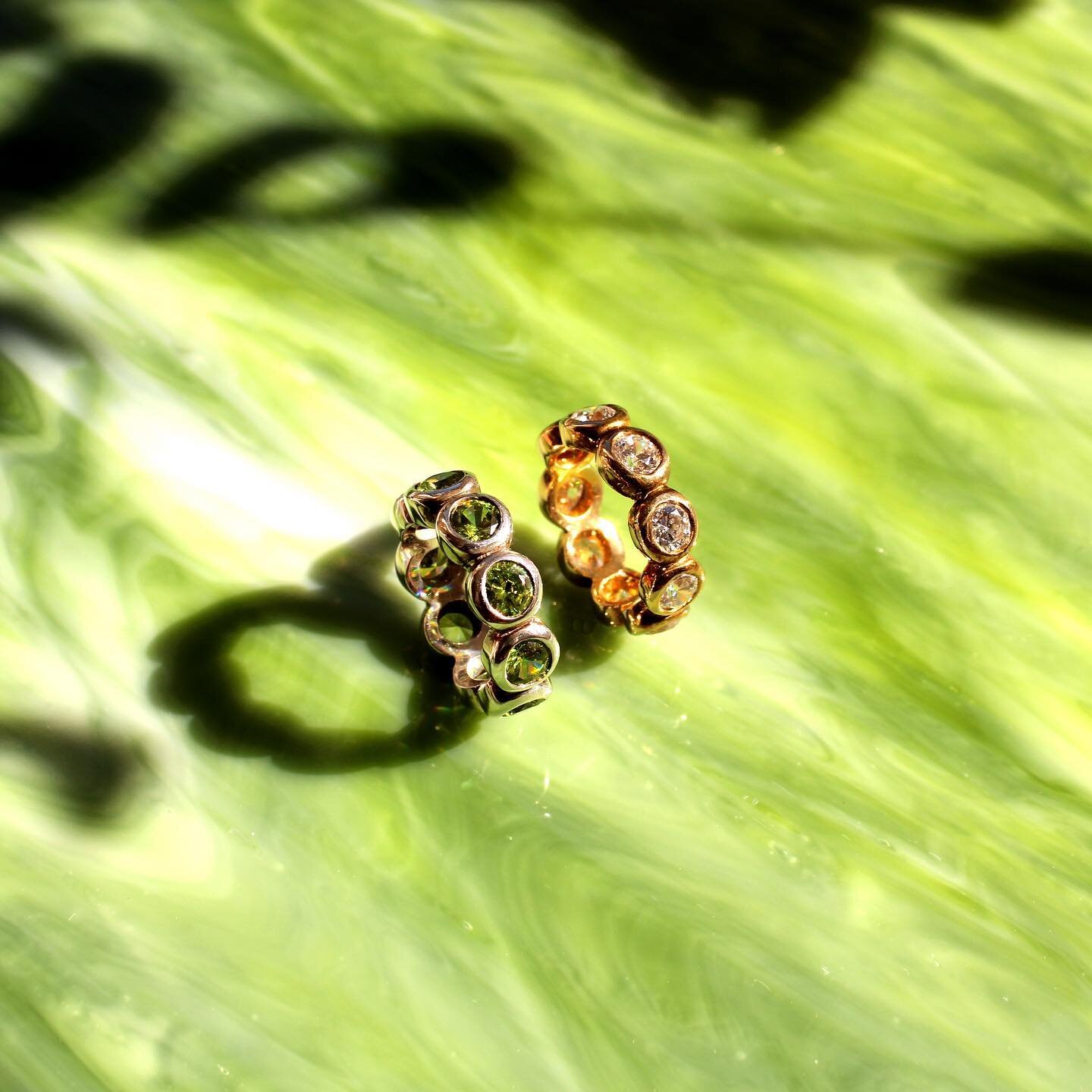 The perfect rings to pair with the summer vacation outfits you&rsquo;re already planning 🤍☀️
.
.
.

#smallbusiness #jewelry #shopsmall #gold #giftideas #earrings #accessories #handmadejewelry #etsy #trendy #peridot #etsyshop #ring #eternityband #jew