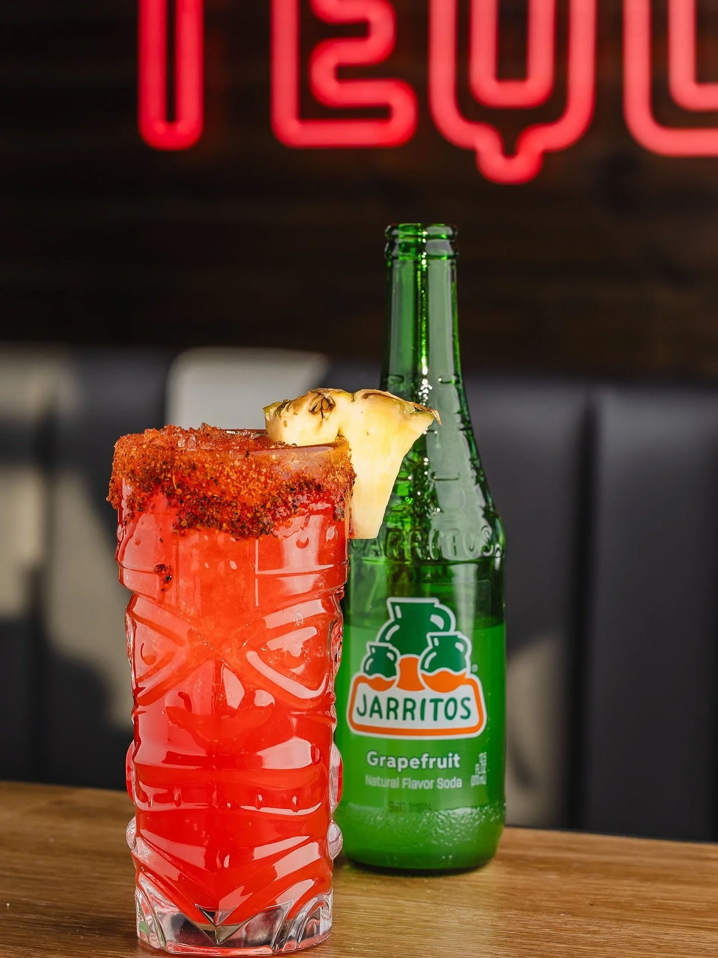 Have you had a chance to try these N/A drinks yet? They&rsquo;re the perfect patio sips to enjoy this weather to the fullest!🍹

La Rusa 🍋&zwj;🟩🌞
Chamoy, Jarritos Grapefruit, Fresh Squeezed Lime, Tajin, Sea Salt

Lavender Lemon Spritz 🪻🍋
N/A Aga