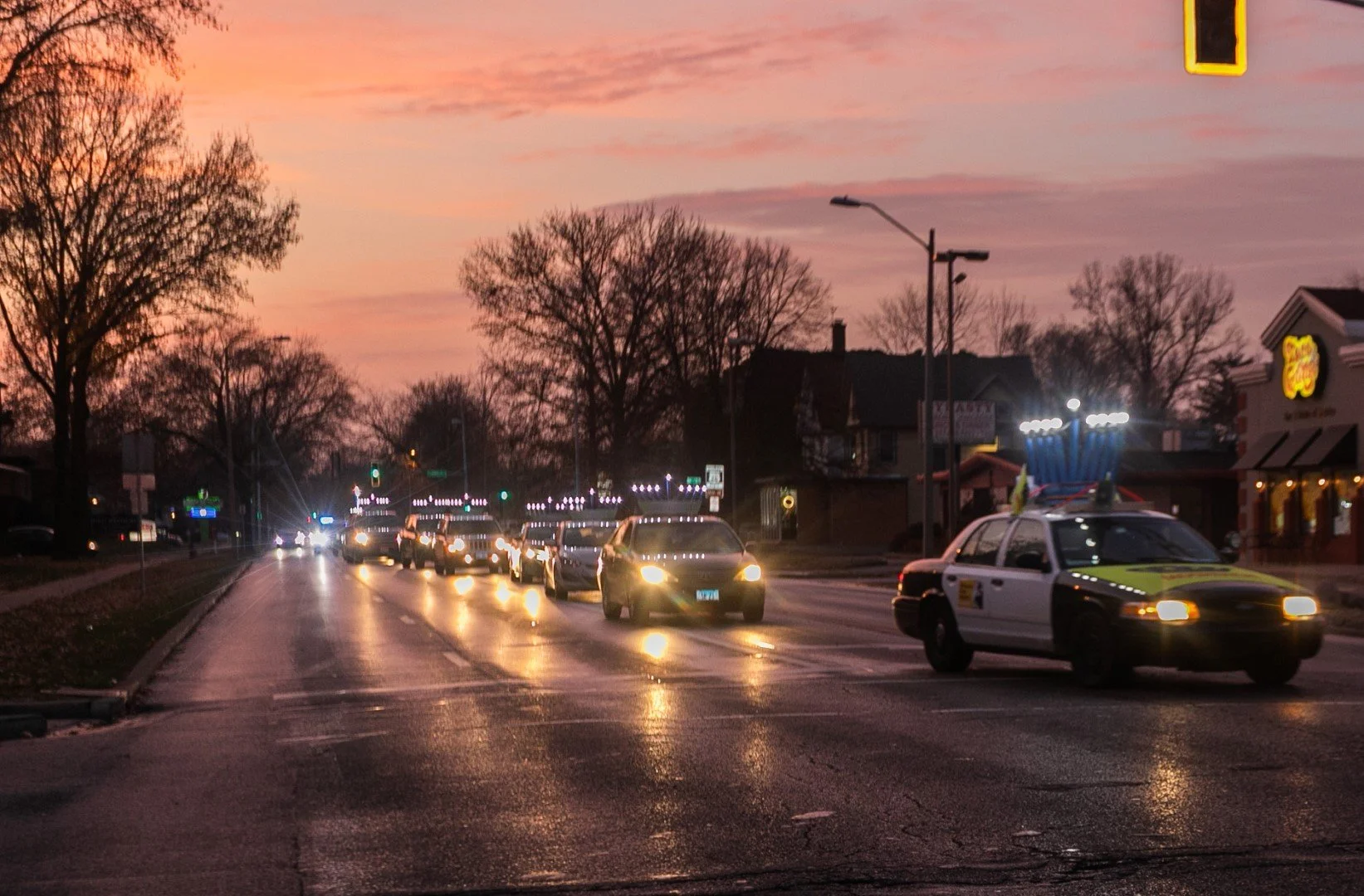 Menorah Parade 5782