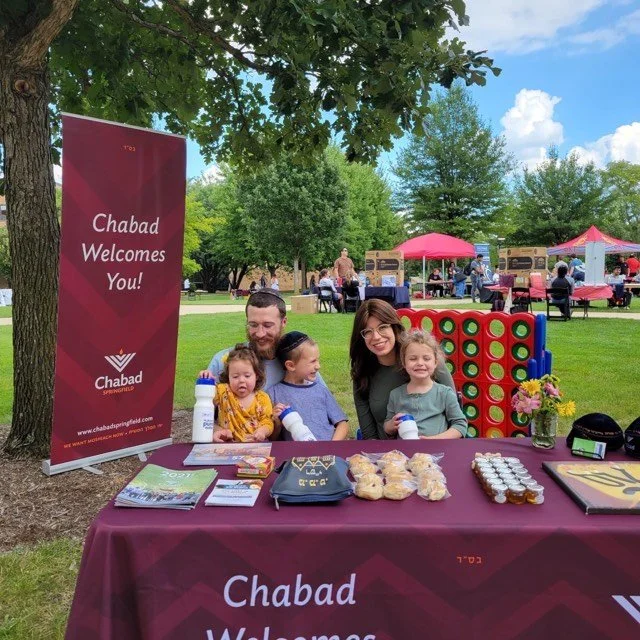 Tabling at UIS, Pre-Rosh Hashanah