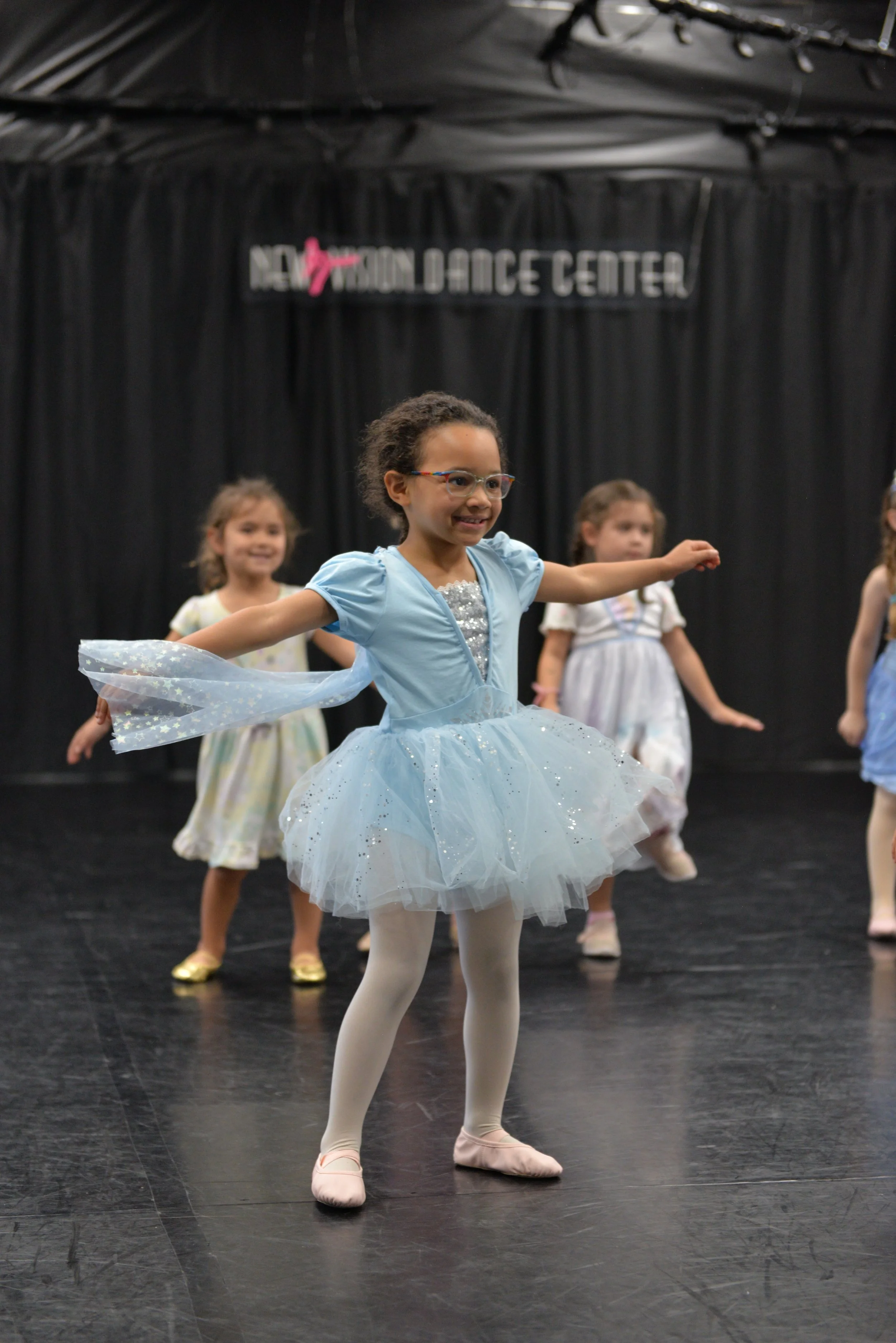danceclasskids.jpg