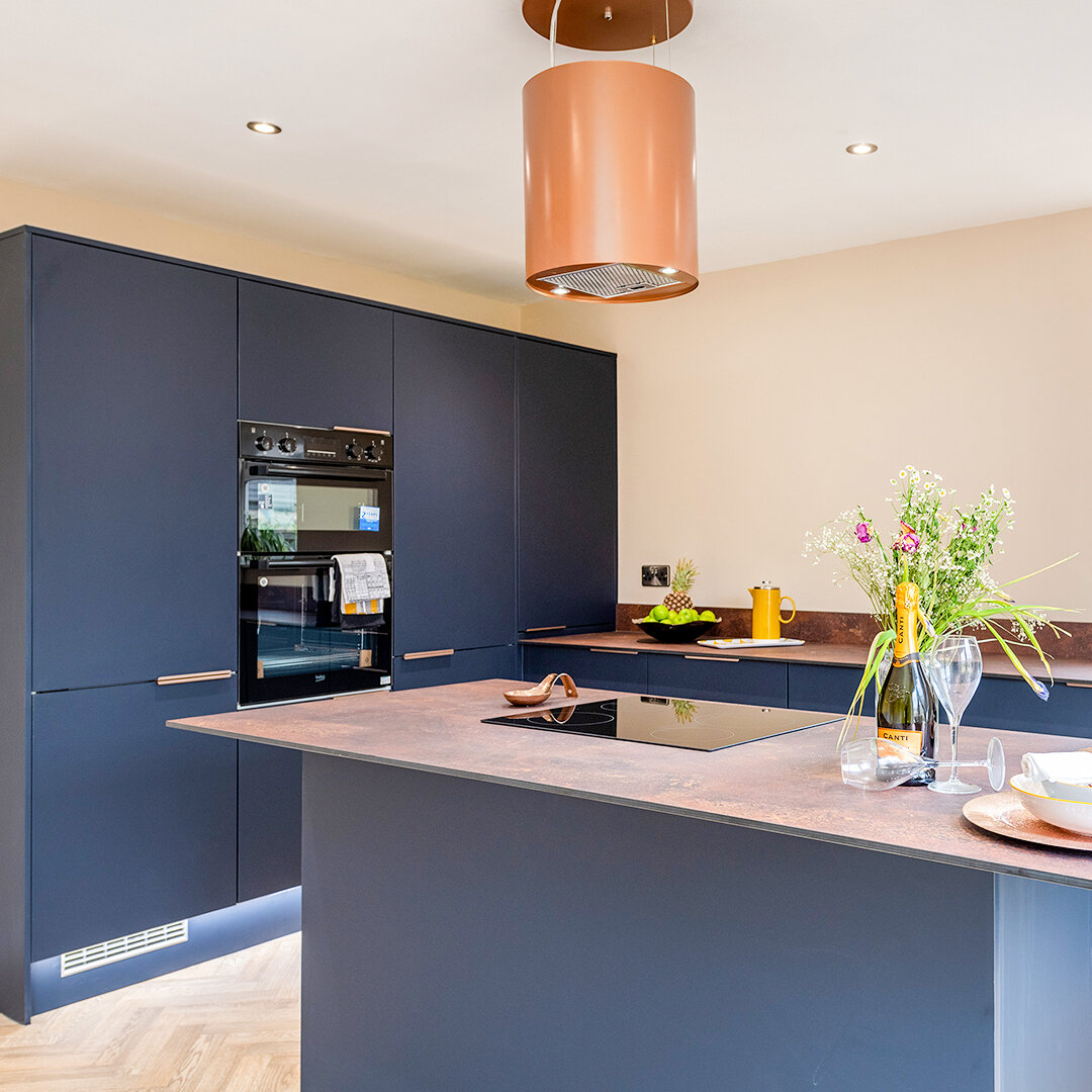 A few shots from a recent shoot showcasing this recently renovated detatched bungalow on the outskirts of Lincoln 📸

📌 Westbrooke Close, Lincoln
💷 &pound;365,000
🏡 @browncojhwalter

#realestatephotography #realestate #realestatephotographer #real