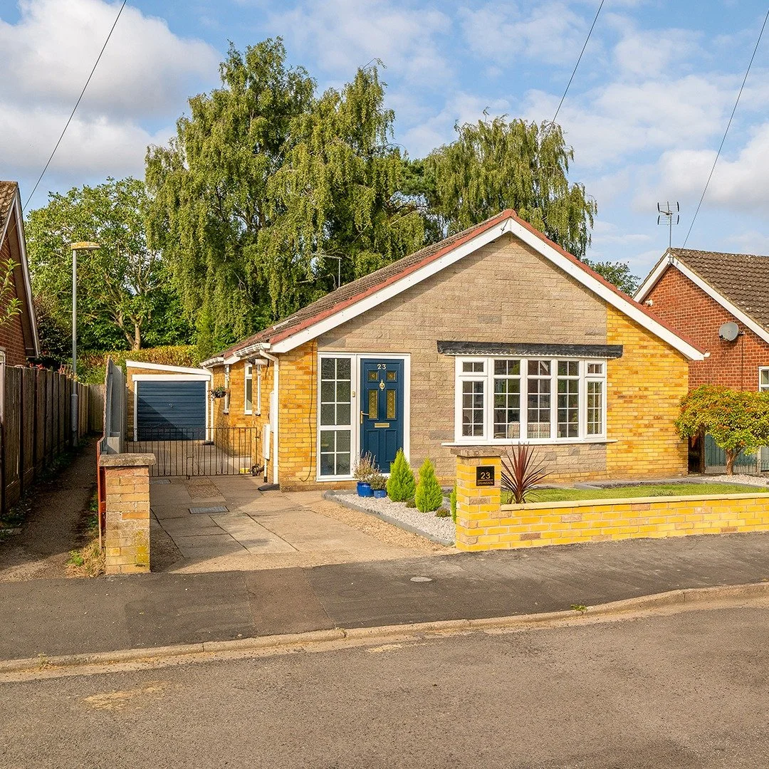 A few shots of this immaculate bungalow I photographed recently 📷🏡

📌 Middle Rasen
🏡 @mundysuk