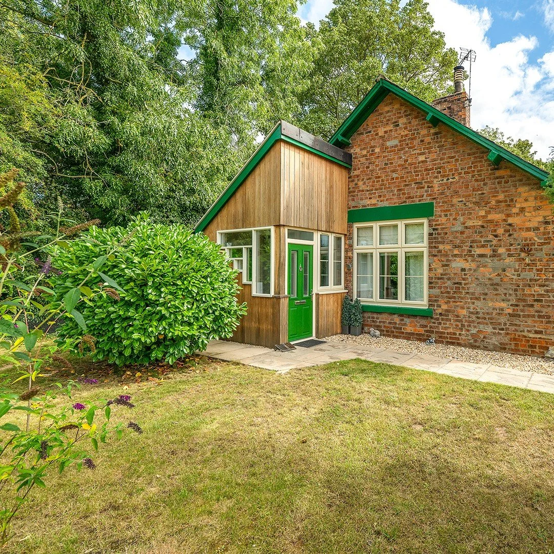 A few shots from Brickyard Cottage, a cosy retreat tucked away in the countryside 🏡📷

📌 Blankney, Lincoln
🏡 @jamesmul_brownco
