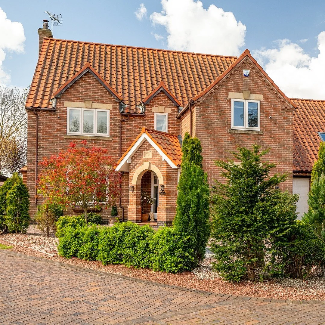 Elevated three-story living with a view that steals the show. 🌾📸

Had the pleasure of shooting this impressive, architect-designed 5-bedroom detached home recently. Tucked away in a private gated development in Caunton, the real magic of this prope