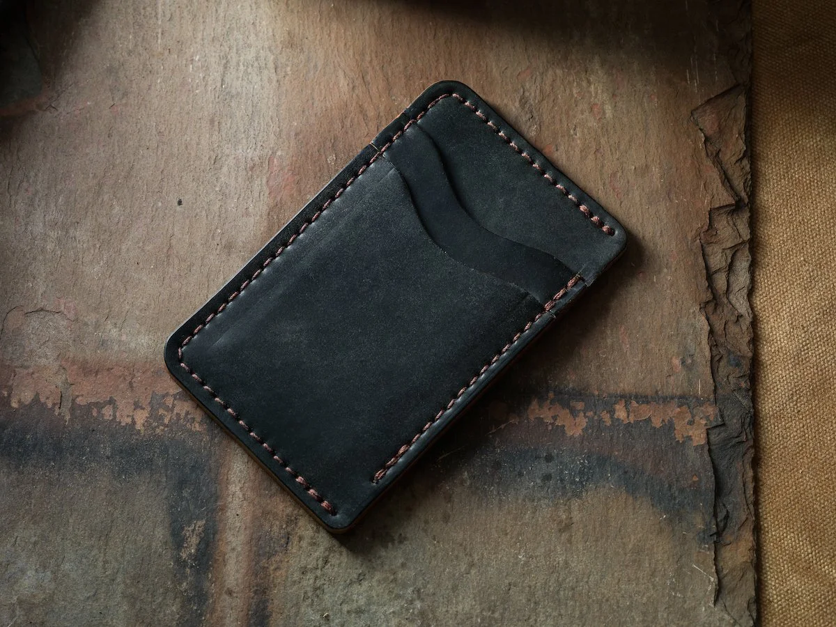 Shell Cordovan Vertical Card Wallet in Tumbled Verdigris