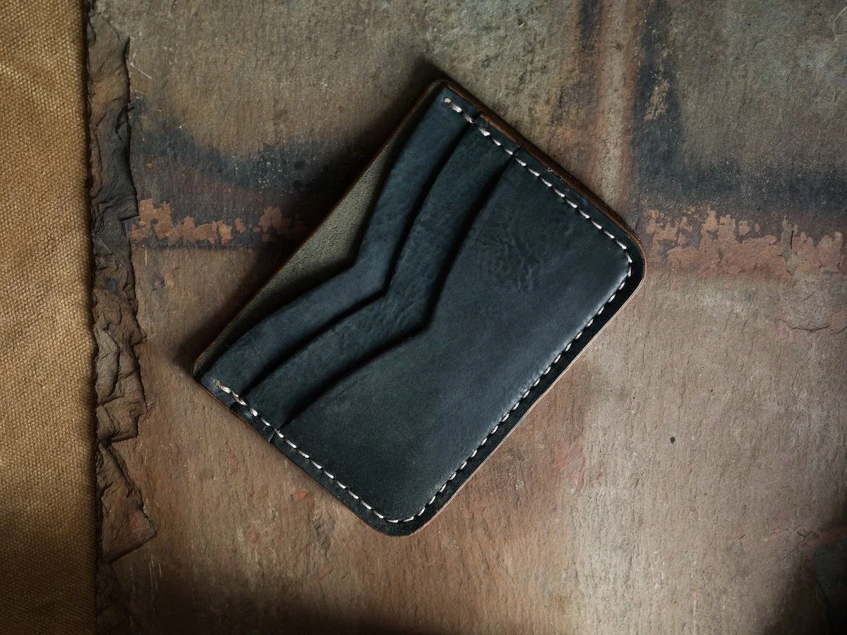 Shell Cordovan Front Pocket Card Wallet in Tumbled Verdigris