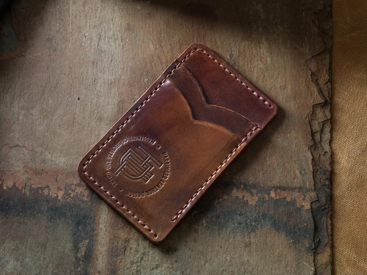 Shell Cordovan Vertical Card Wallet in Marbled Color No. 08