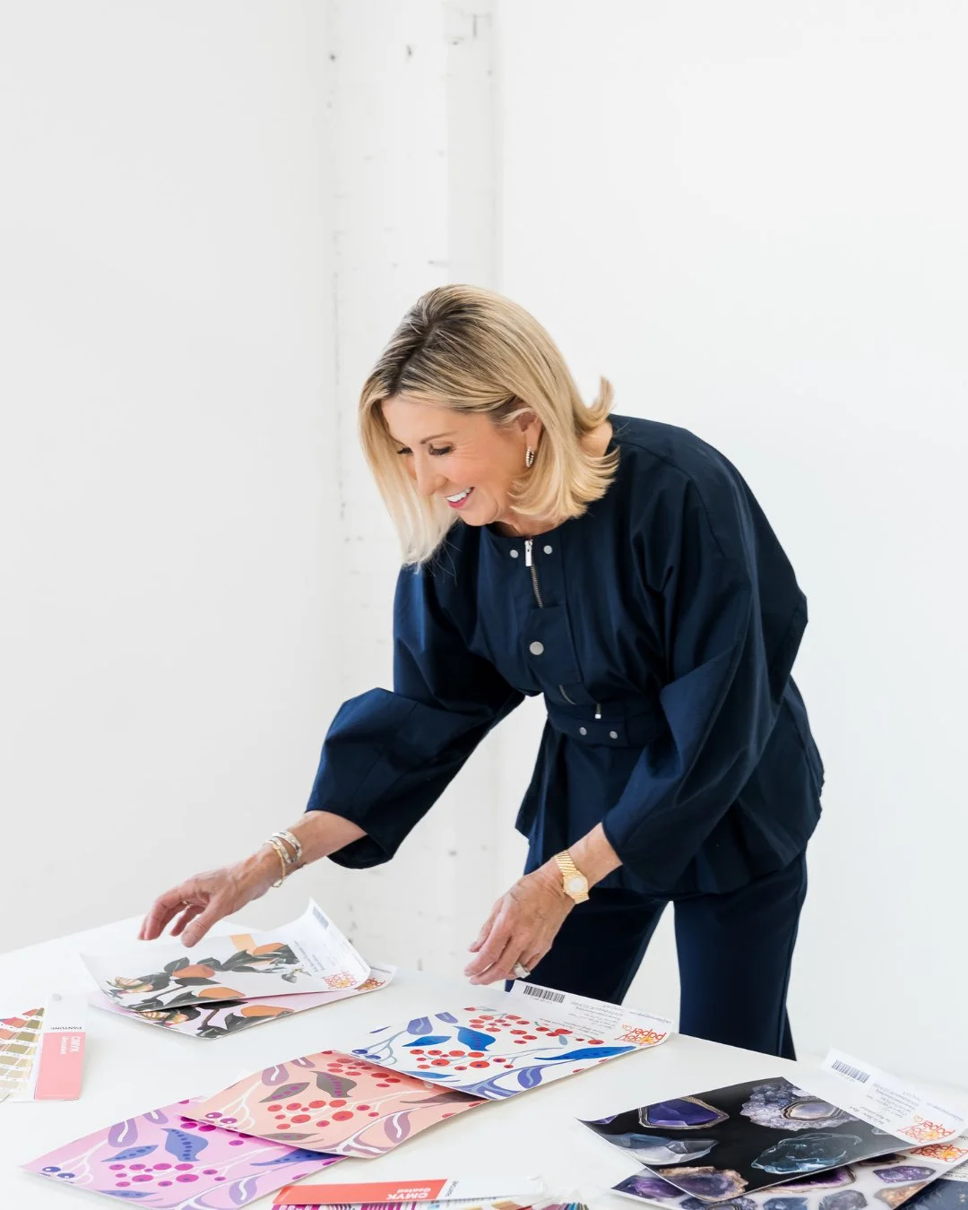 I recently photographed a brand session for @desertpoppypaper, and she has such a clear sense of style. The soft colors, thoughtful design, and products that already come with their own personality.⁠
⁠
For brand shoots like this, I focus on keeping e