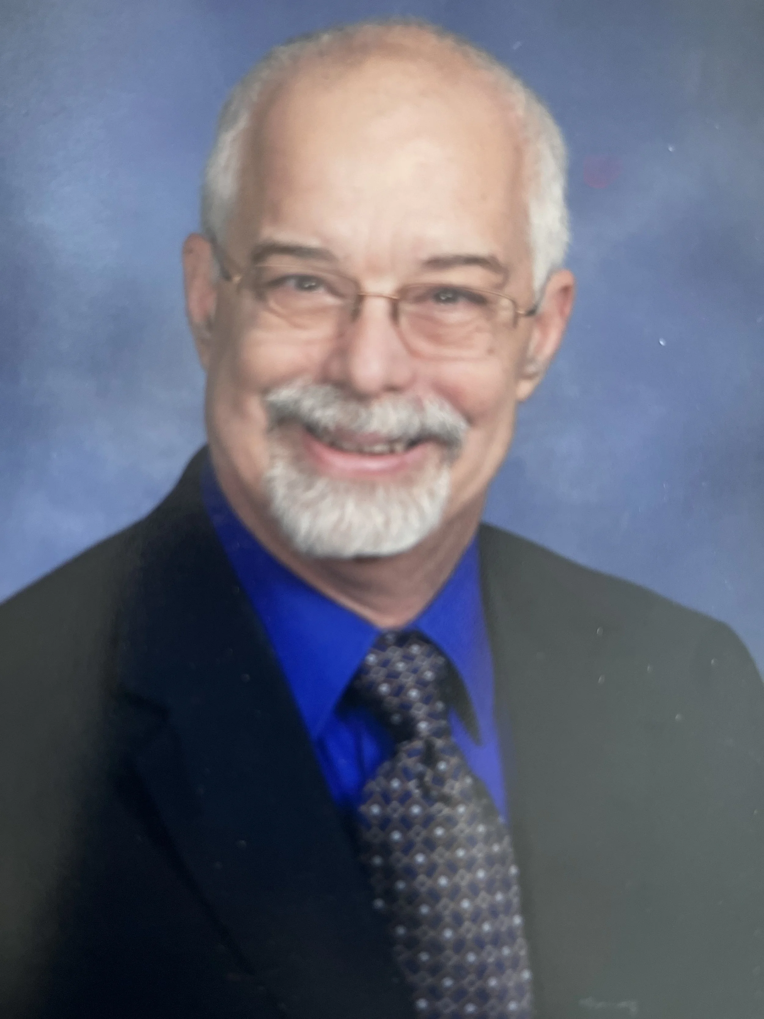 Church staff member Tom Hanna