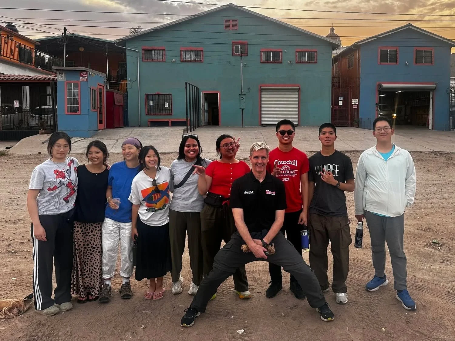 🇲🇽 &iexcl;Hola from Tijuana!🇲🇽

The team has finally made it to Tijuana and today they&rsquo;re starting the build for the next 3 days! 🙌🔨

Want to know what their journey has been like so far? Check out their blog to hear about their travels, 