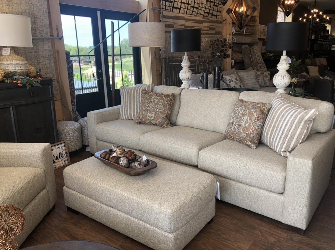 Complete your modern look with this beautiful track arm sofa. On sale until Saturday only! 
Original price $2074.99
Sale $1659.99

#mayosofa #labordaysale #dyersville #idealdecorating #guttenberg #shoplocal #furniture #iowa #shopsmall #homedecor #sho