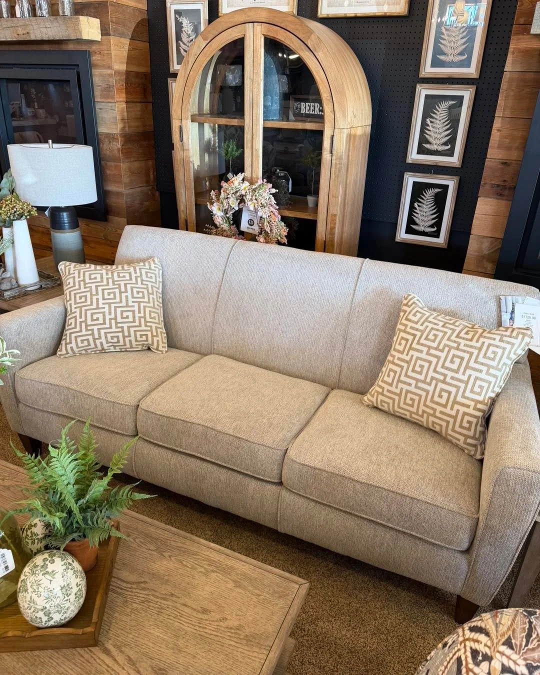 Spring refresh starts here! 🌸
Our furniture favorites PLUS fresh spring d&eacute;cor to brighten your space. Come find your perfect pieces and bring a little spring indoors! 🌷🌿🐰