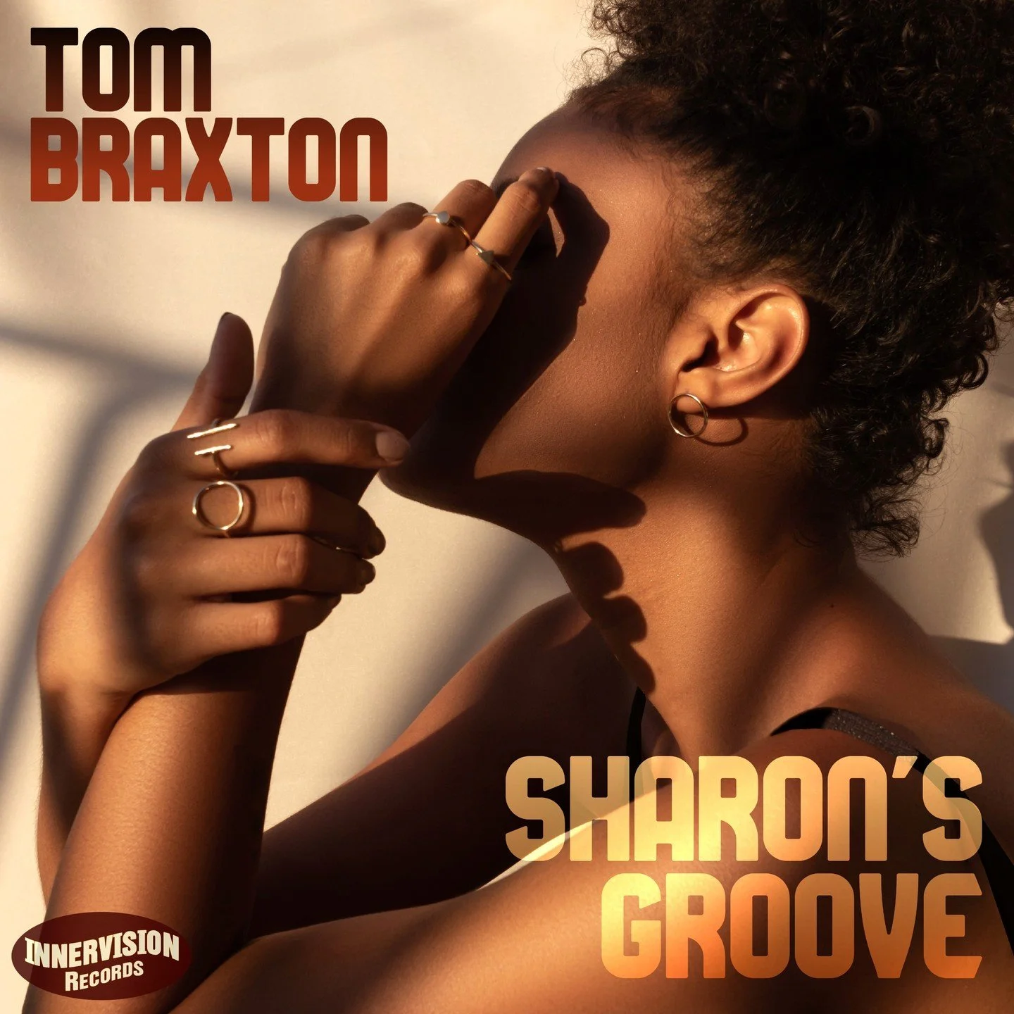 "On “Sharon’s Groove,” Braxton rides his sizzling melodic sax line and snazzy textures over the sparkling jangle of Mark Harper’s slick guitar and the tight pocket grooves of drummer Jason Thomas. It’s sexy and sens