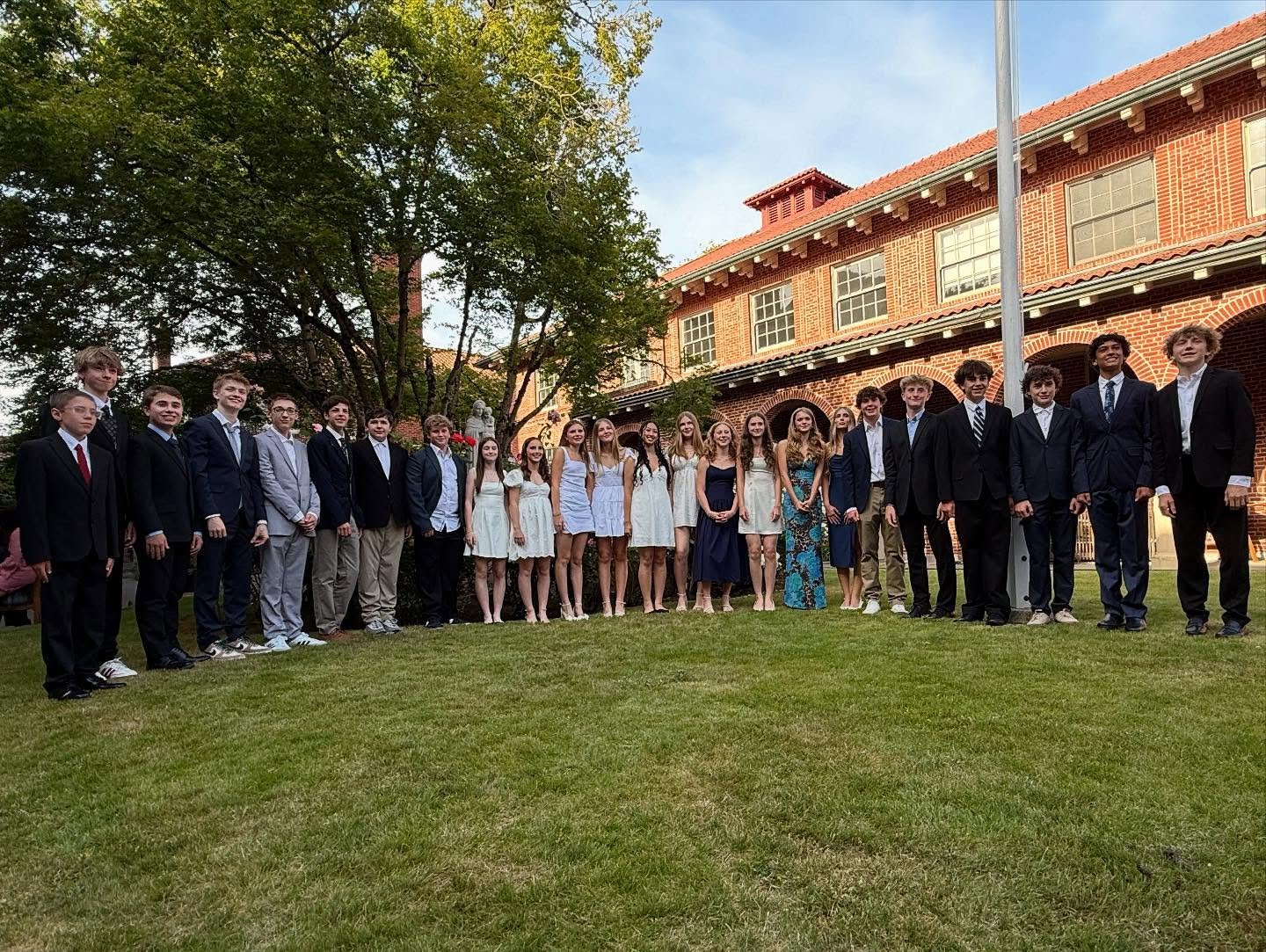 Congratulations to our graduates! 
Cathedral School Class of 2025 ❤️🎓