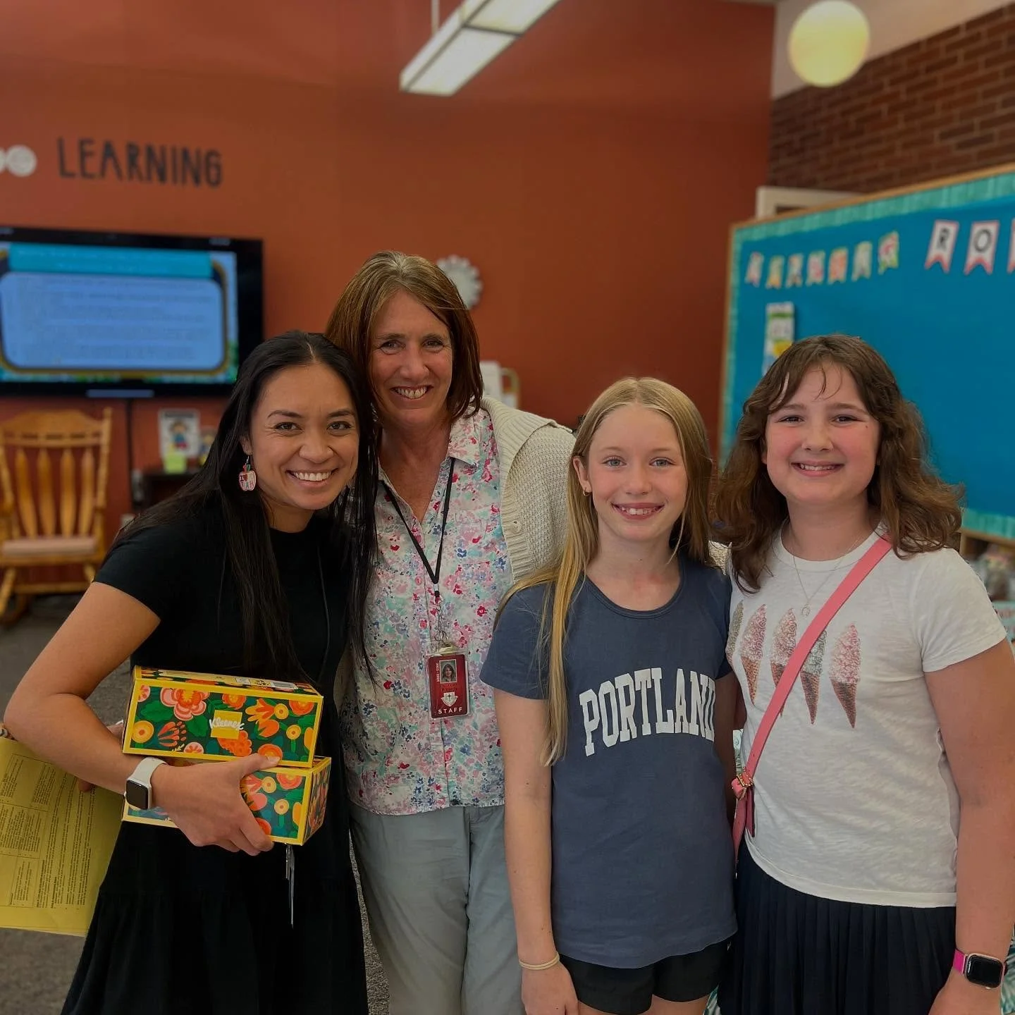 School supply drop off and meet your teacher! 
❤️🍎✏️📚
#cathedralschool #catholicschool #elementaryschool #middleschool