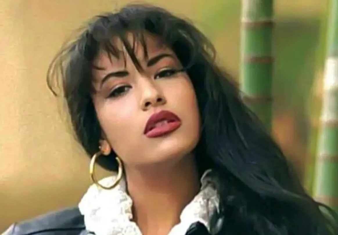 Selena.png