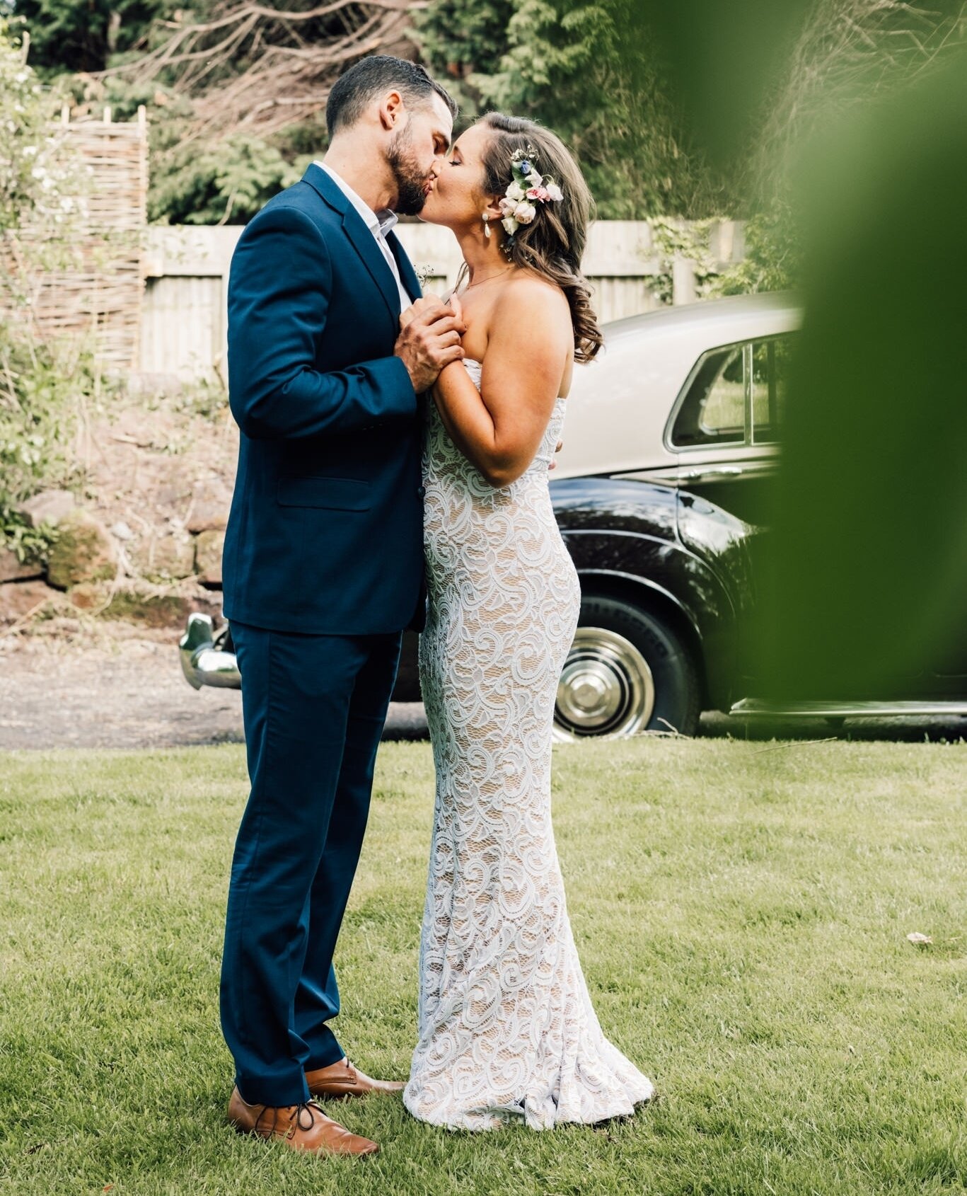 Sometimes the simple things can be the best. This was a gorgeous and elegant backyard wedding ceremony!