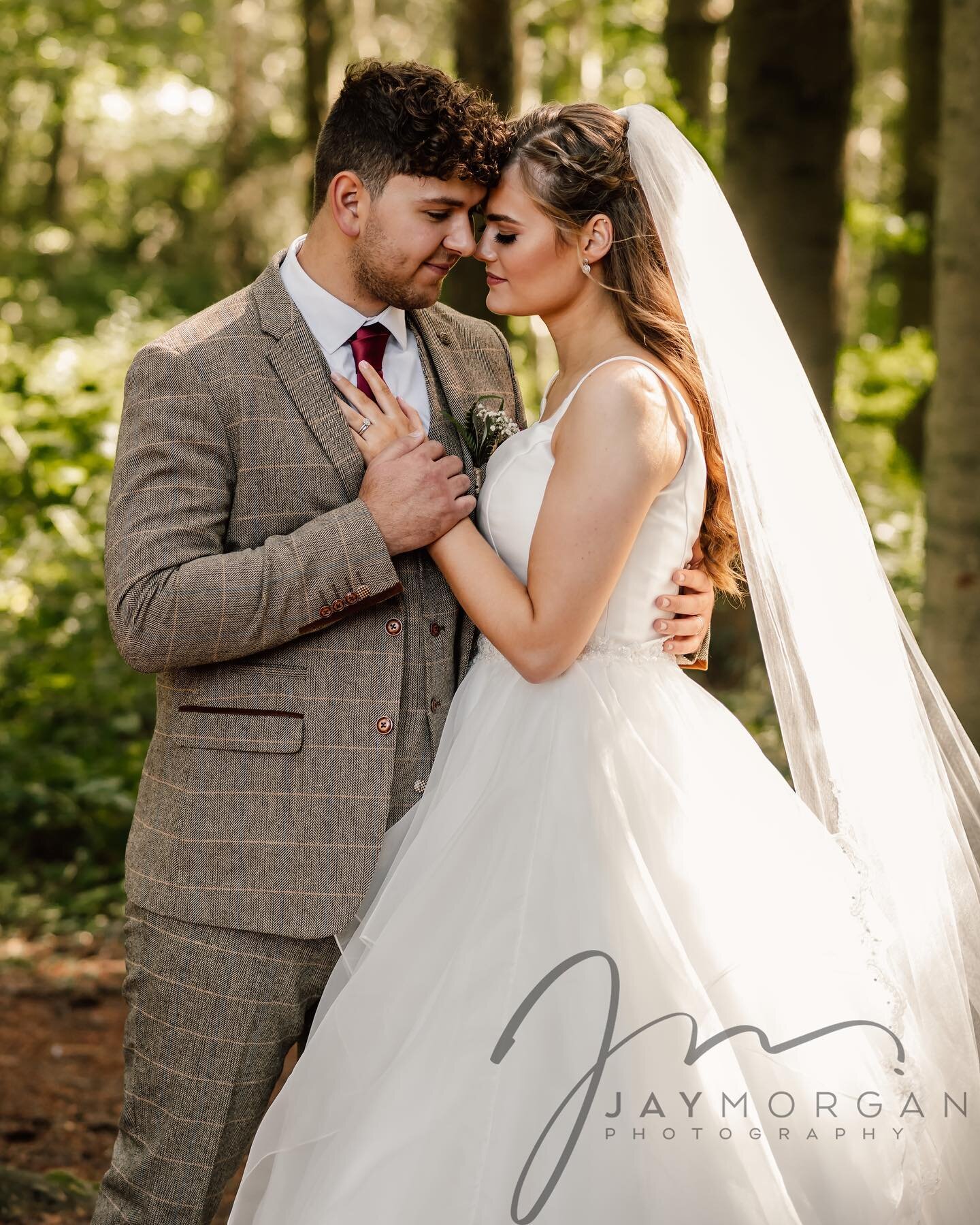 Phoebe said she wanted woodland pictures, and I&rsquo;m so glad she did! Congratulations you two! Thank you for sharing your day at @thehundredhouse with me and @simplygorgeous_uk. Hair and makeup by me_time_aesthetics and @eb_hair_design!