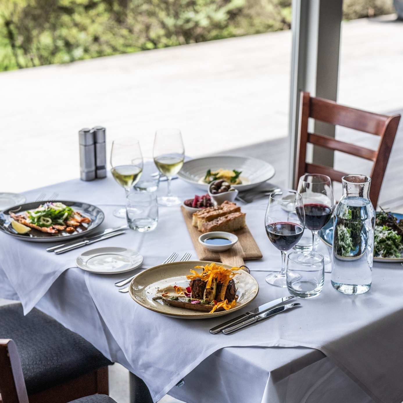 Are you still looking for a place to spoil Mum this Mothers Day?
Harvest at RidgeView has you covered.
We still have breakfast booking available and a few late lunch too.
Book now at https://www.ridgeview.com.au/harvest-restaurant
All Mum's get a fre