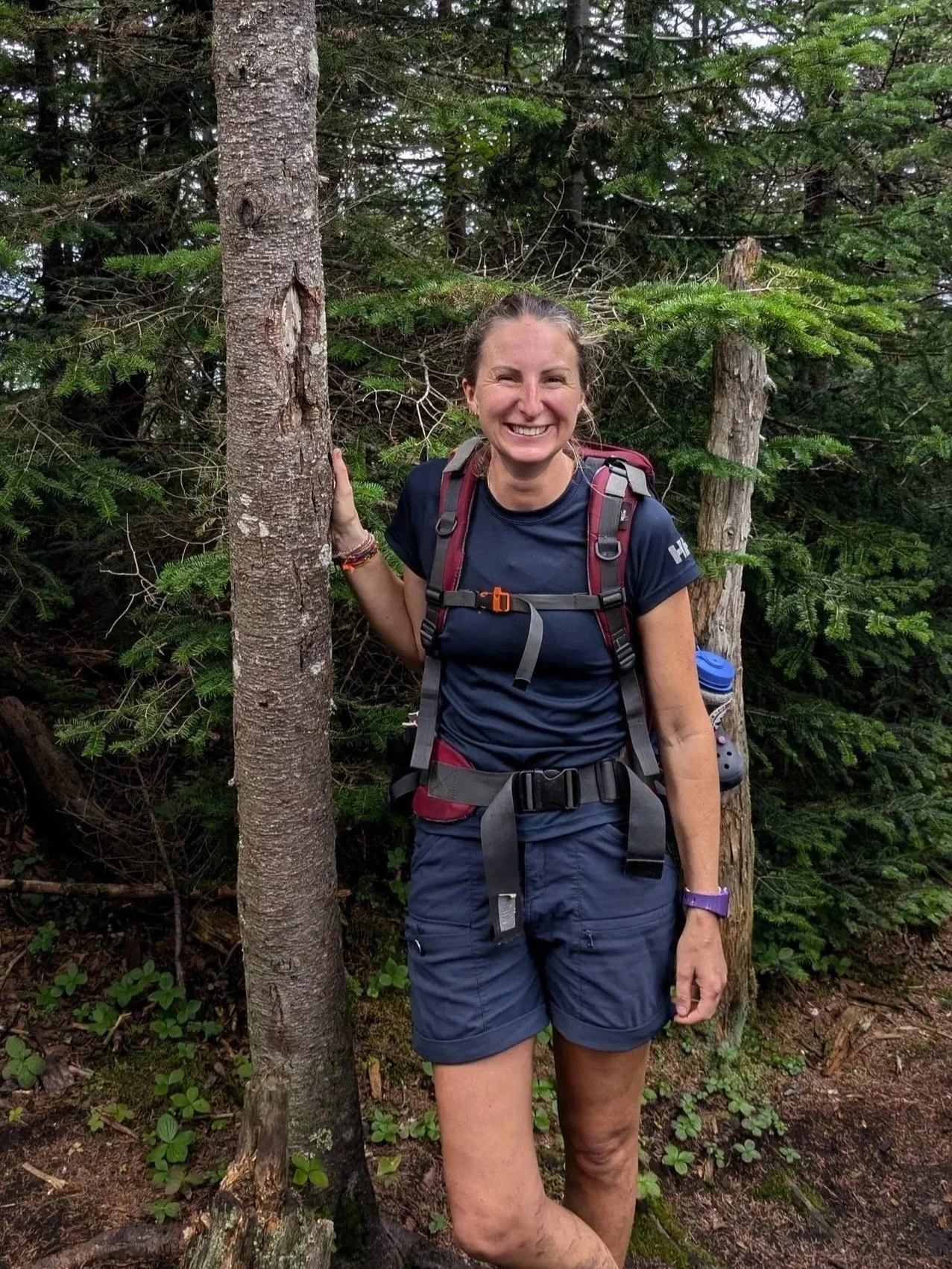 Tessa Rawson is standing at the summit of a mountain. She is a summer camp director and trip leader. Tessa is a public speaking, TEDx & pitch coach. She has travelled the world with her family and knows what makes great storytelling.