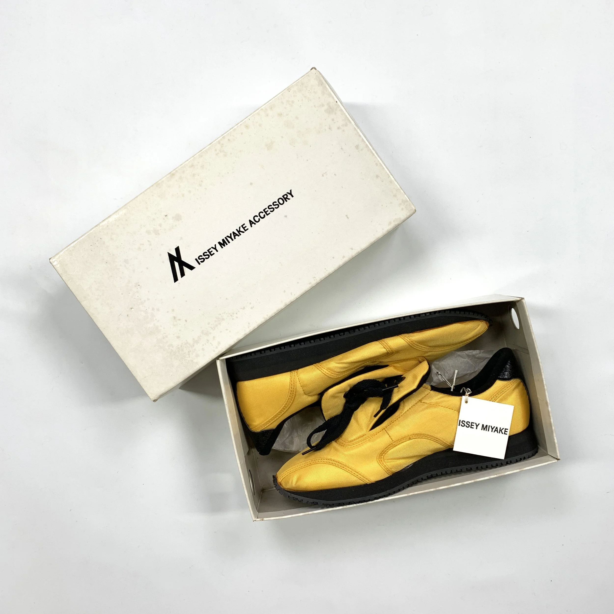 Issey M Vtg Racer Snkr Yllw11.jpg