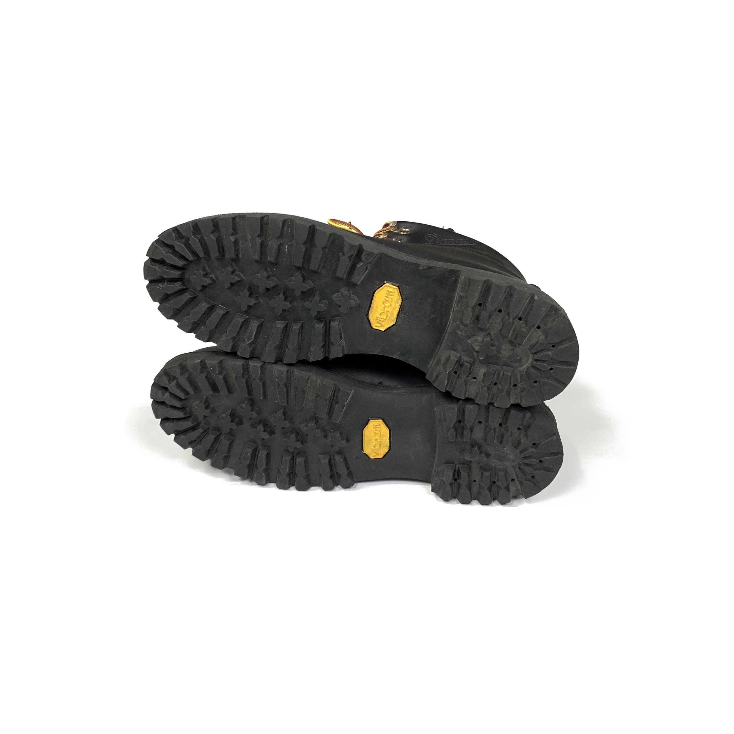 JW_05_Danner_MtTrail_Blk10.jpg