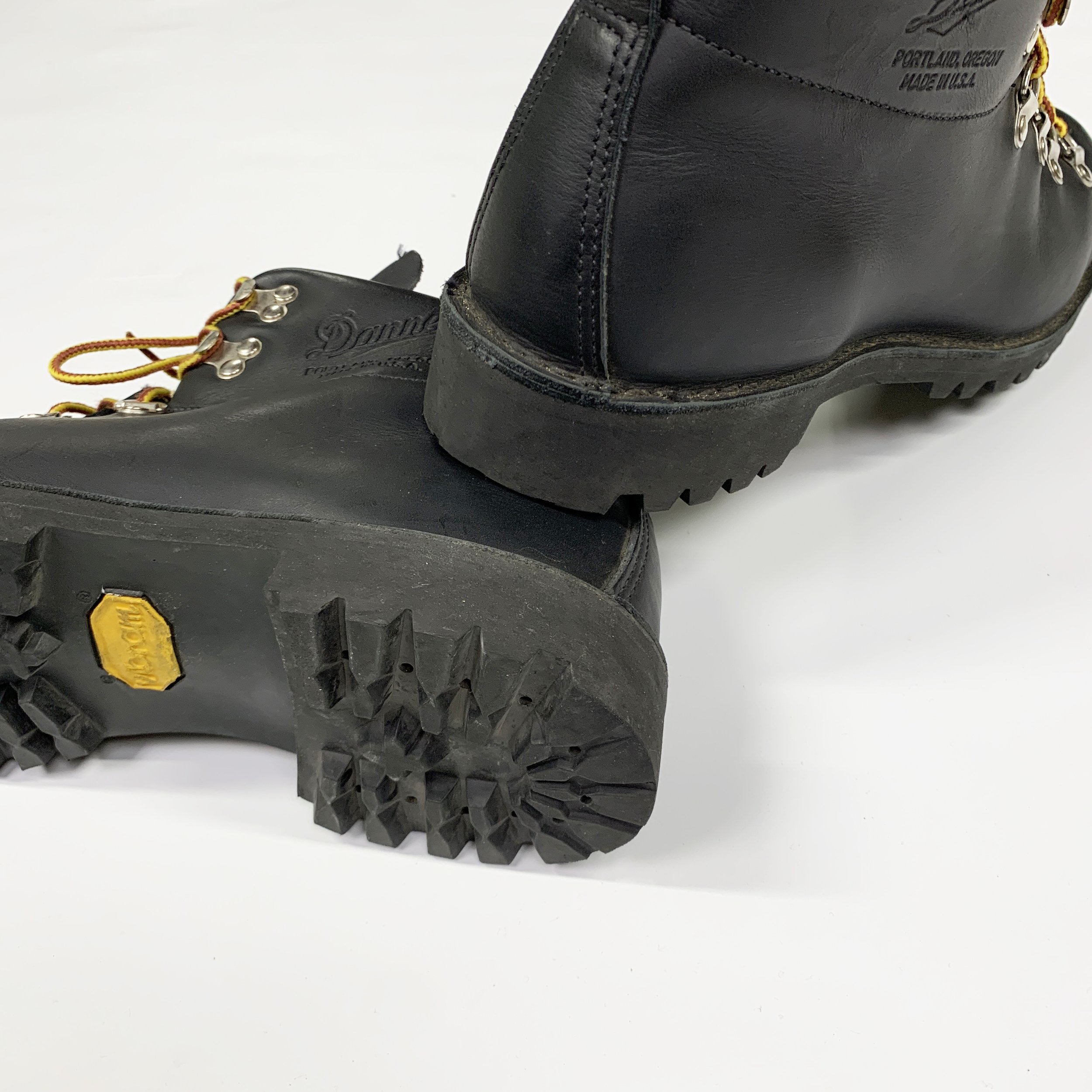 JW_05_Danner_MtTrail_Blk14.jpg