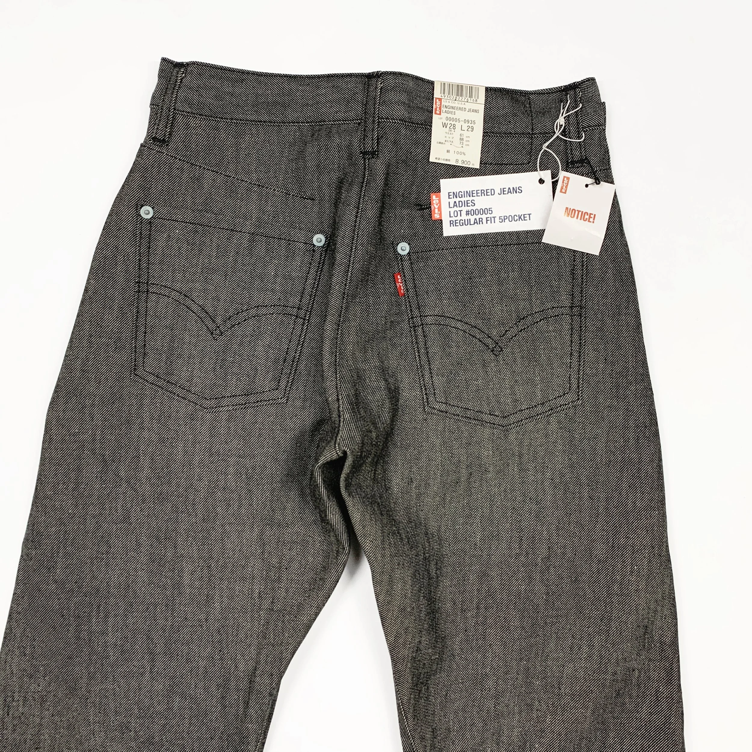 Levis ENG Reg 28 Grey 3_.jpg