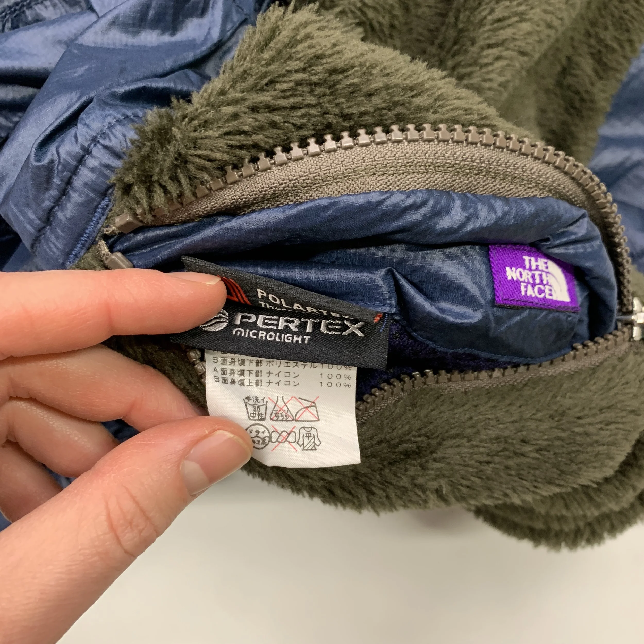 TNFPL Wmns Rev Wint Jkt9.jpg