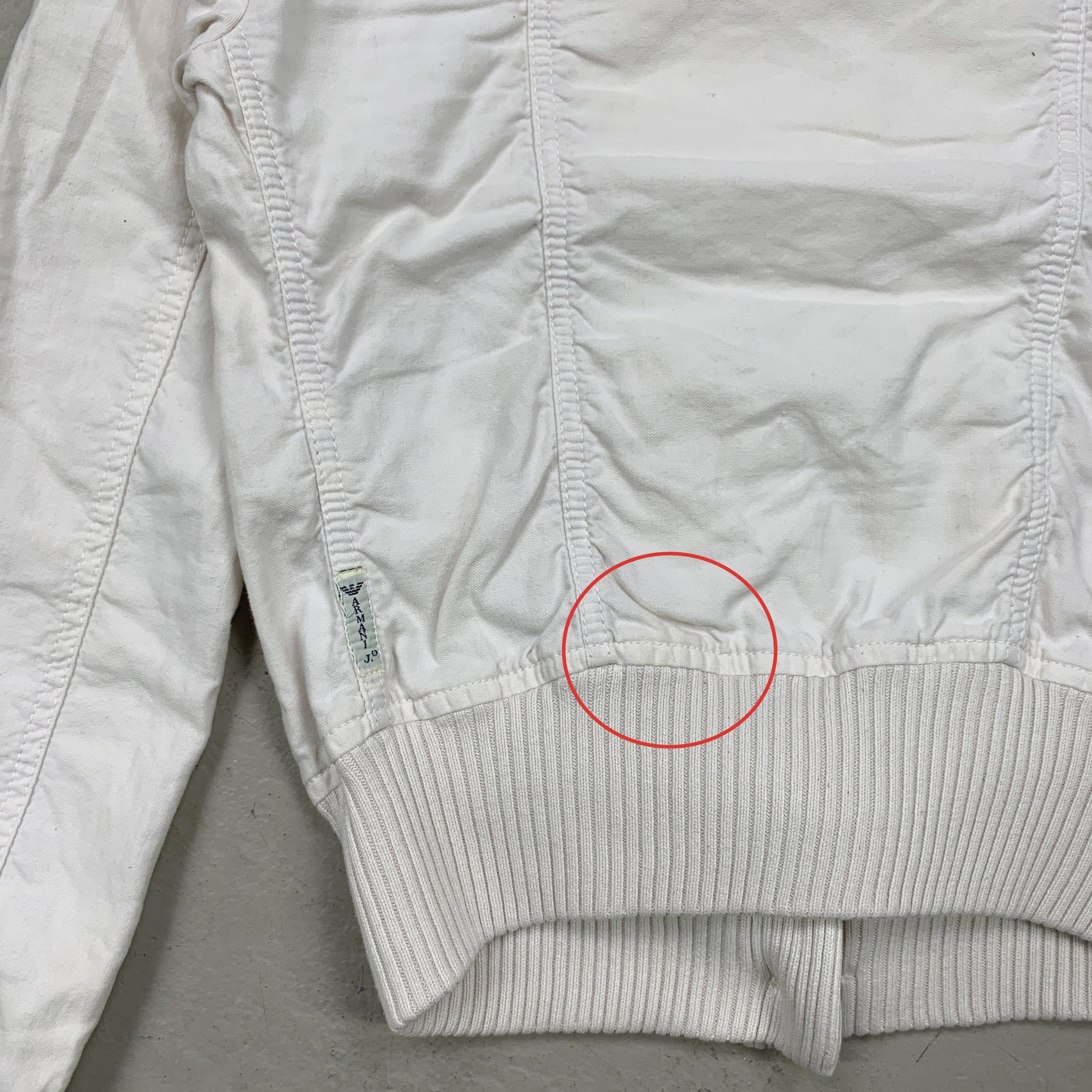 AJ Wmns SS Bomber Jkt5.jpg