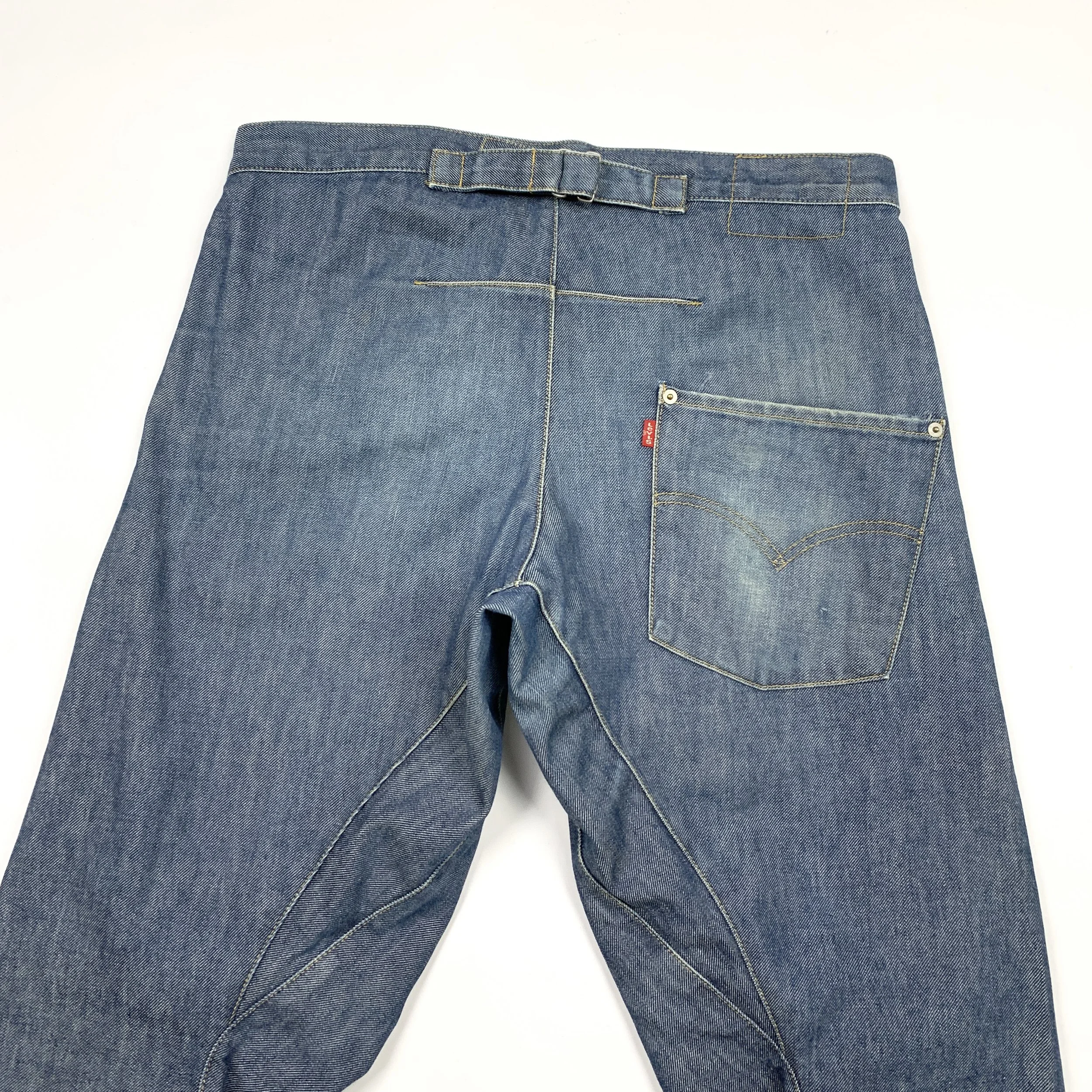 Levis ENG BB Loose 33_6.jpg