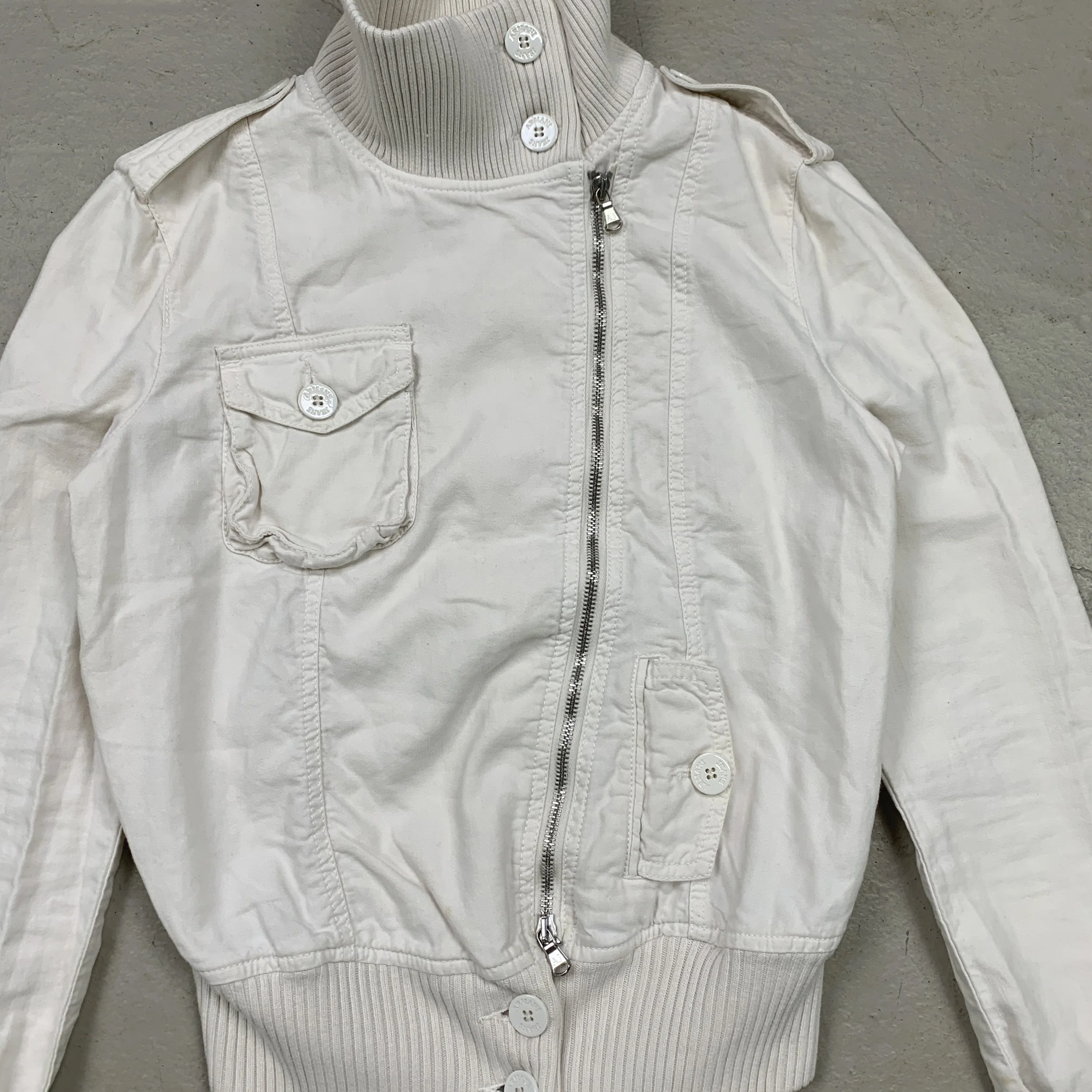 AJ Wmns SS Bomber Jkt4_.jpg