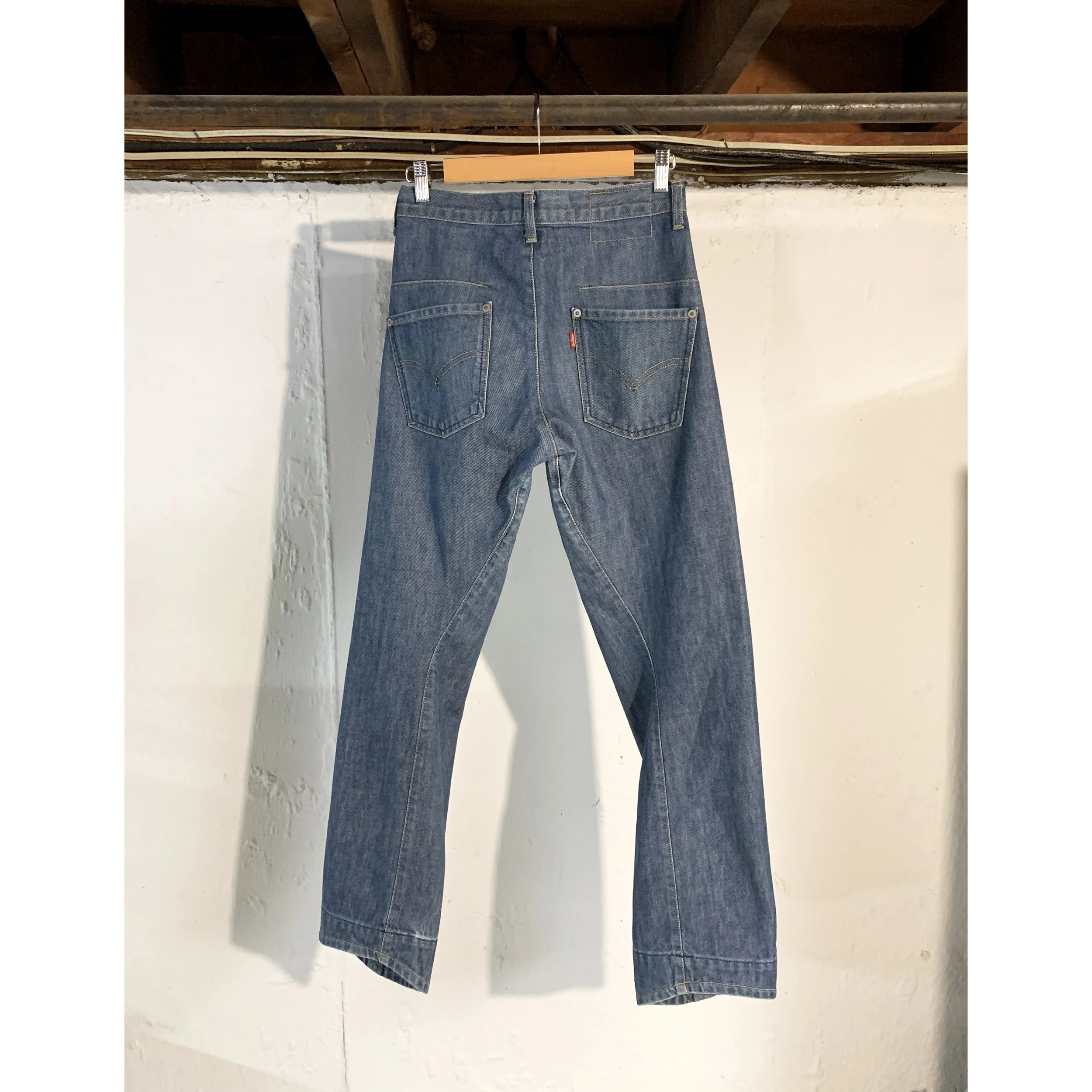 Levis ENG Reg 29 4_9.jpg