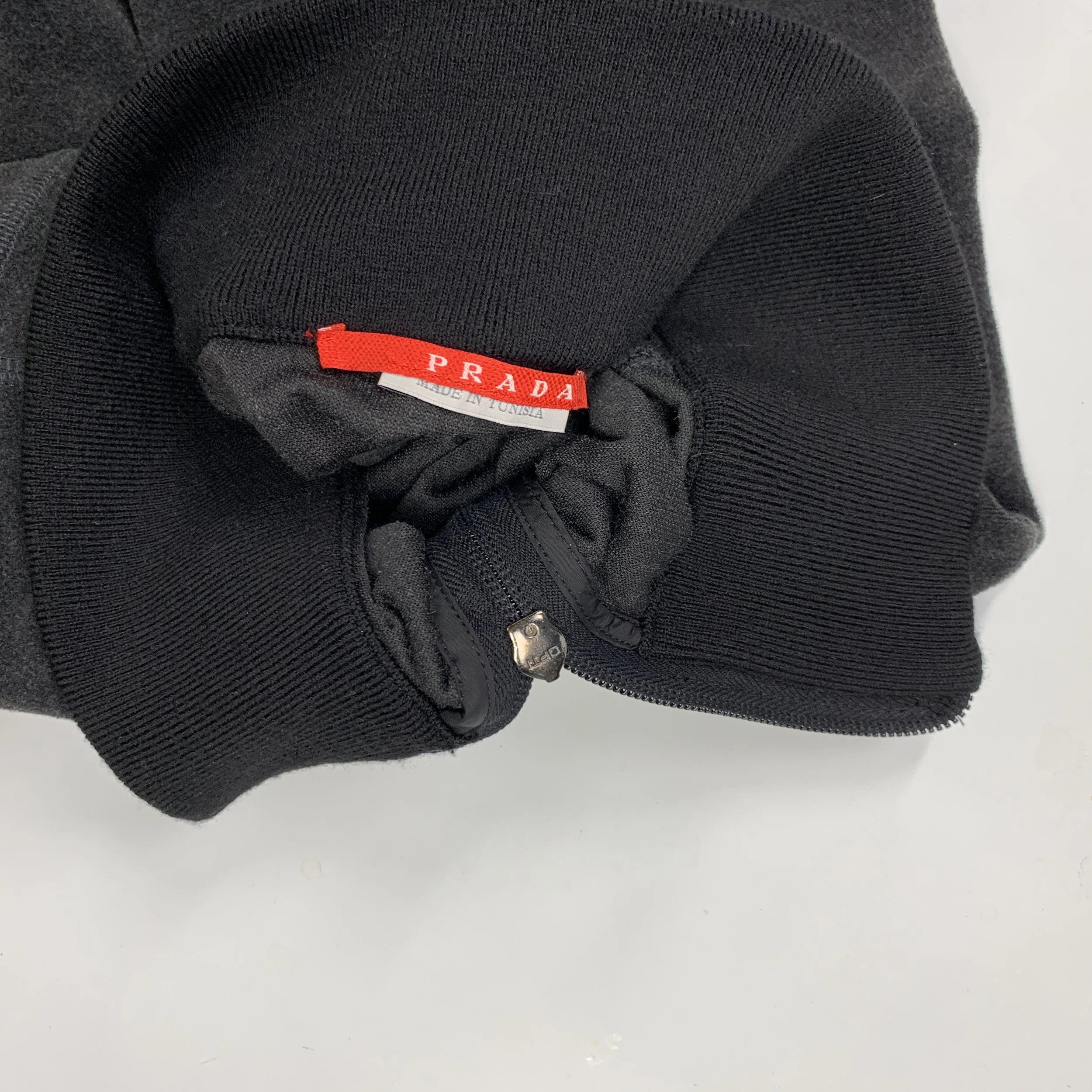 Prada Sport Lt Fleece Jkt Gry5.jpg