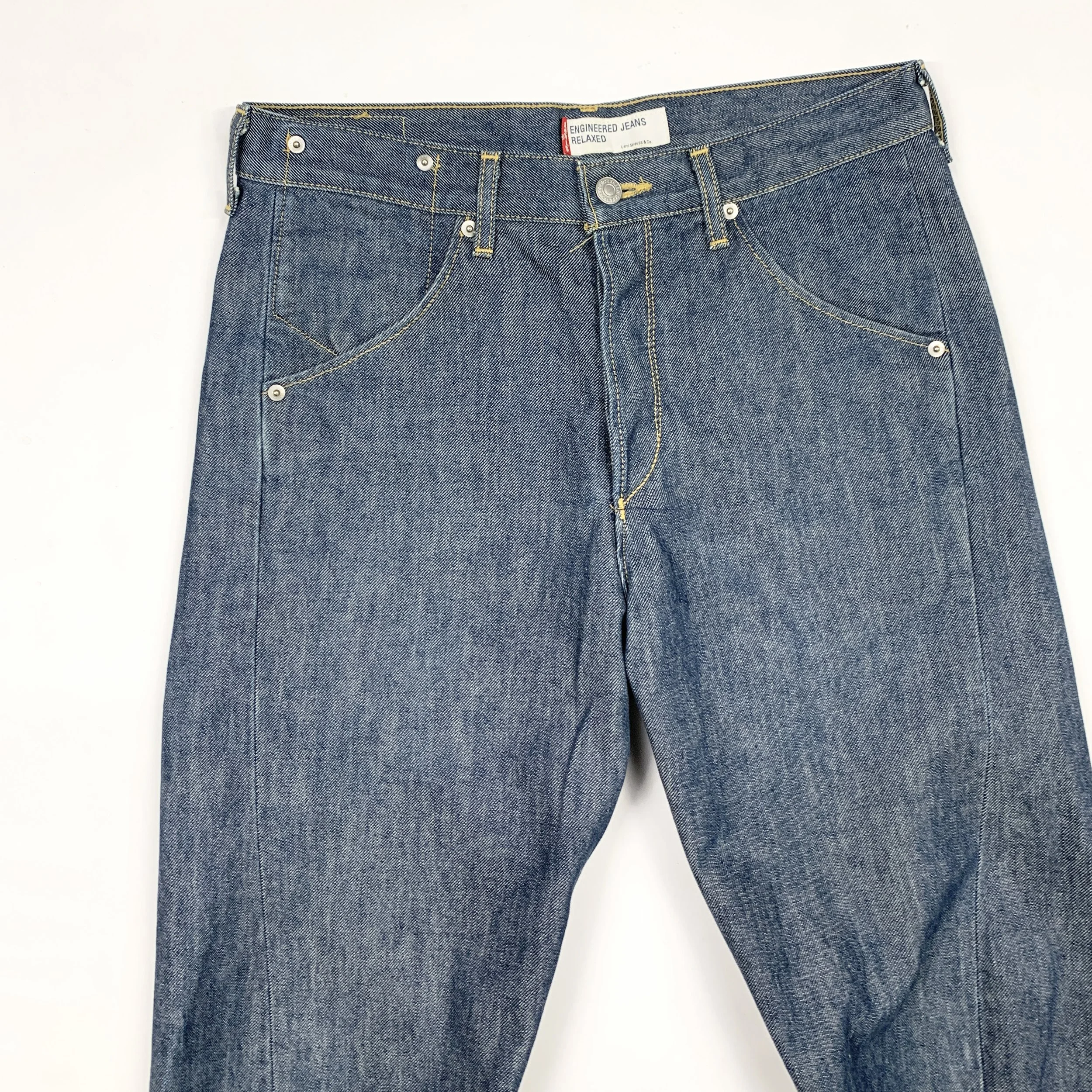 Levis ENG Relax 31 1_3.jpg
