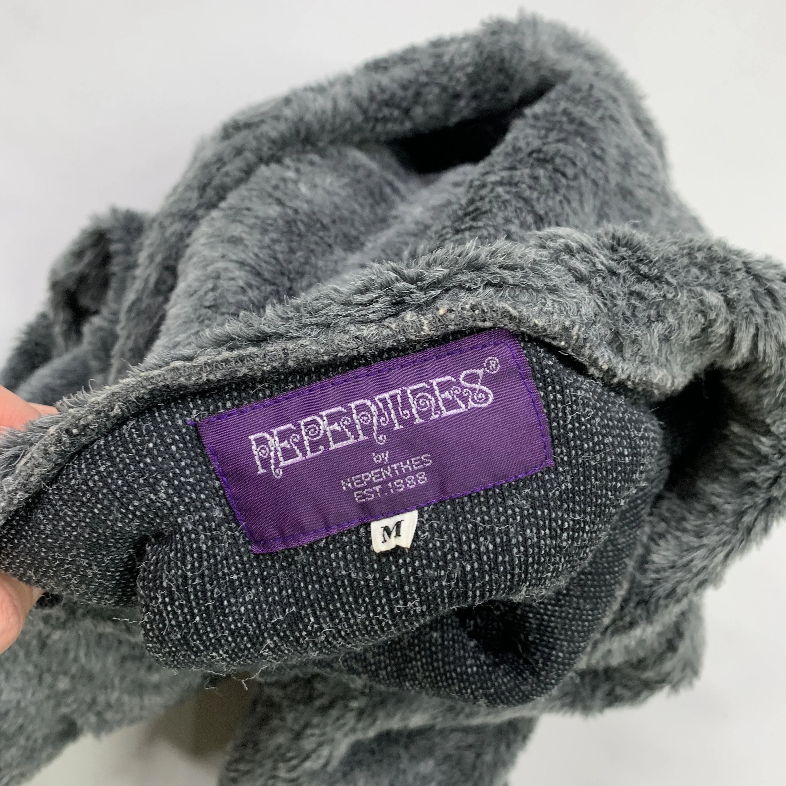 Nepenthes Teddy Fur Hoodie Grey6.jpg