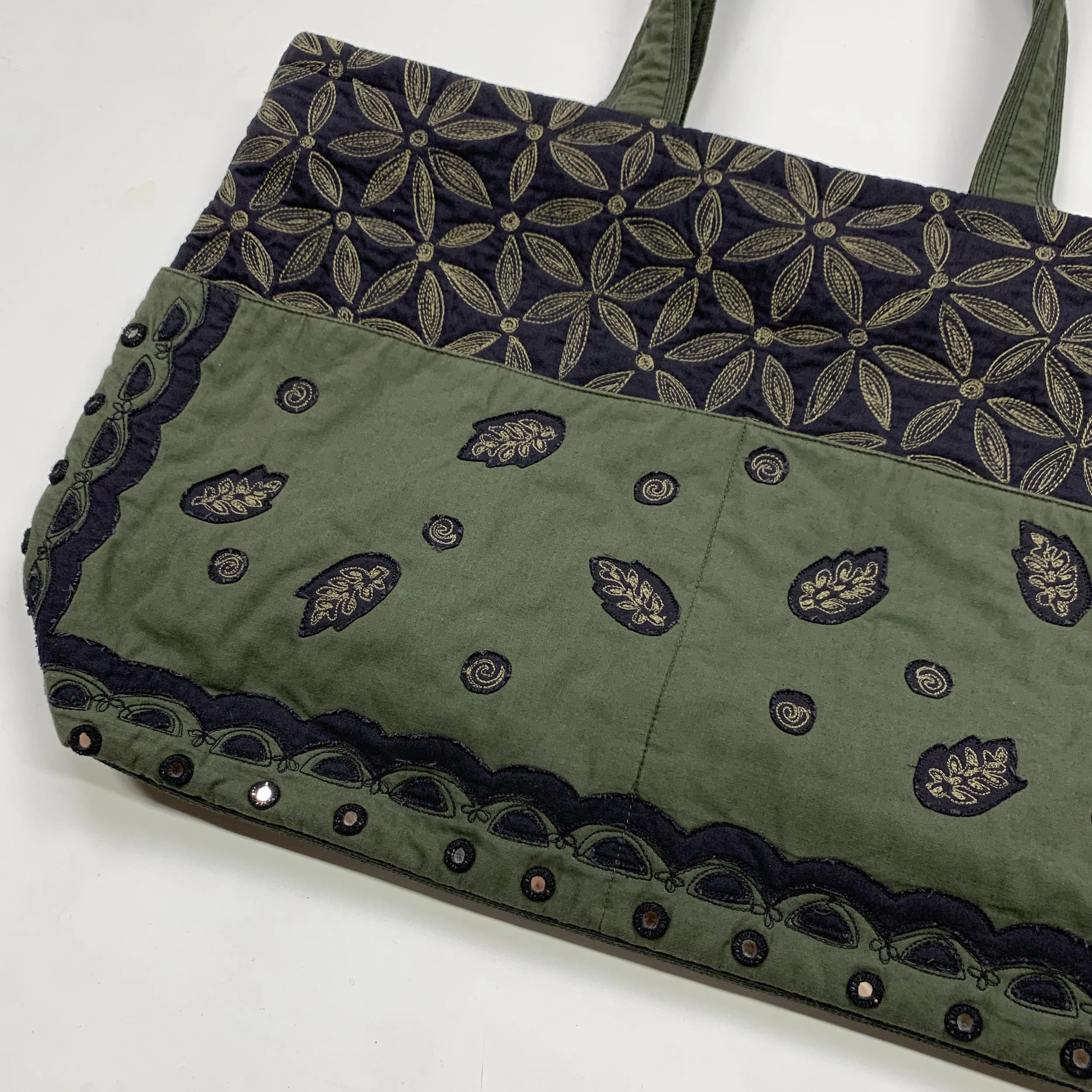 Tamasha IM Emb Tote Leaf GB3.jpg